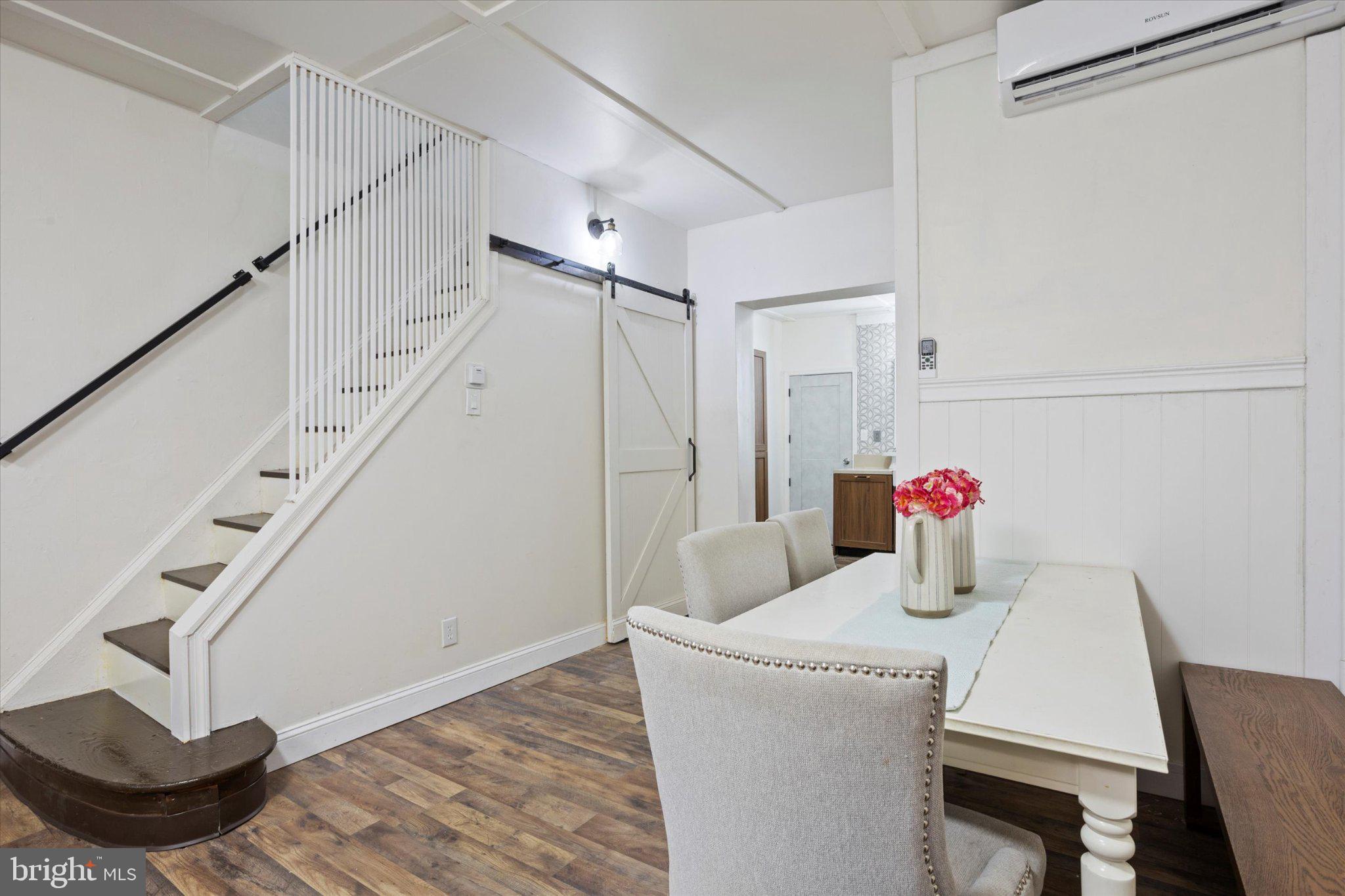 POINT BREEZE - Residential