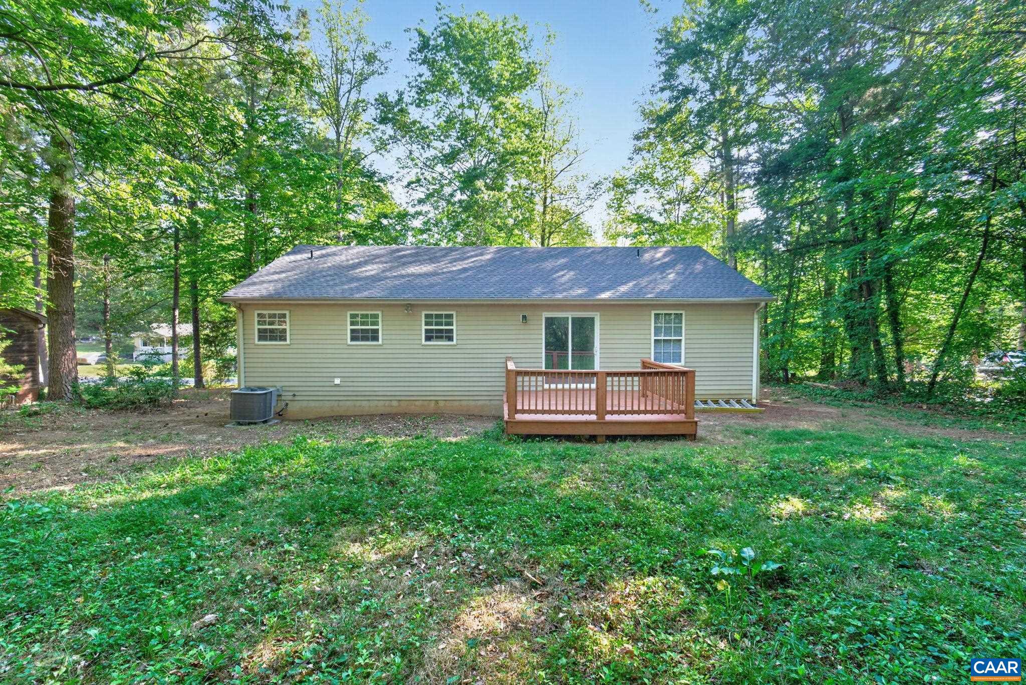 LAKE MONTICELLO - Residential