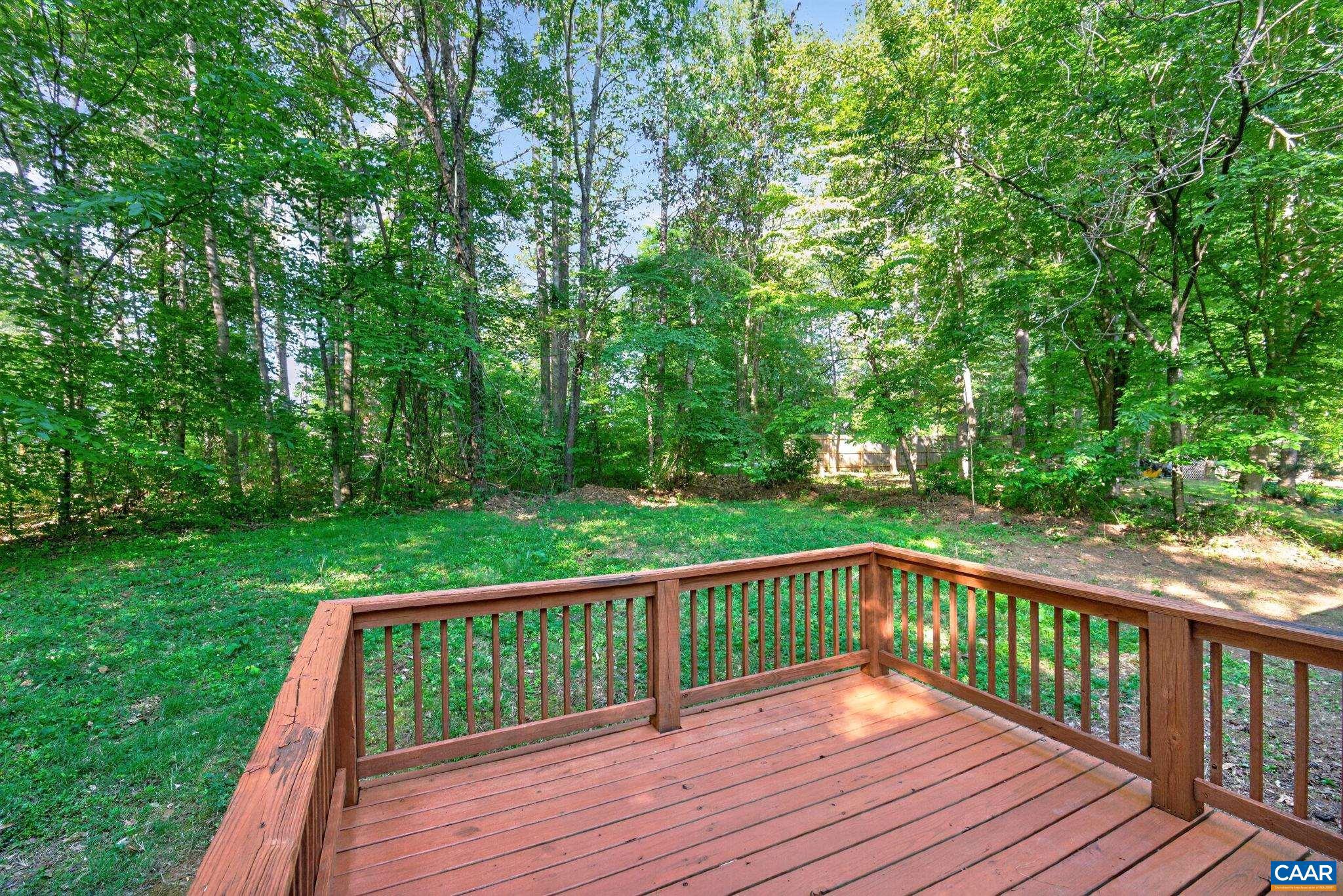 LAKE MONTICELLO - Residential