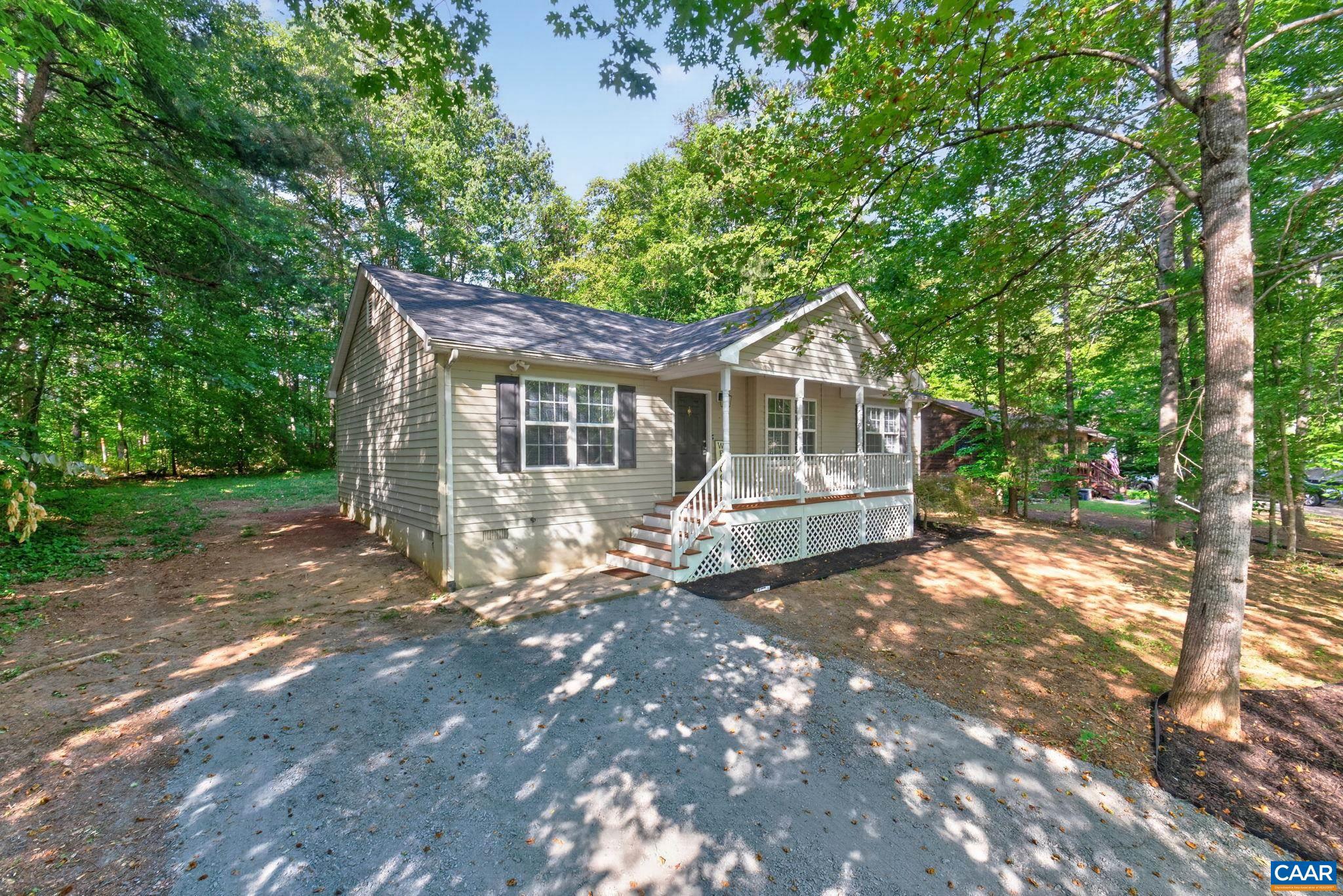LAKE MONTICELLO - Residential