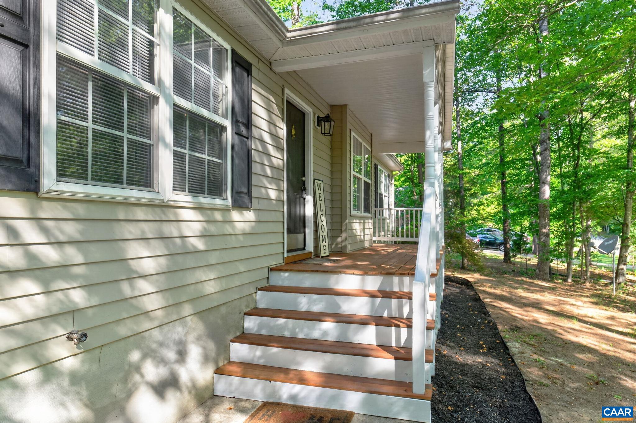LAKE MONTICELLO - Residential