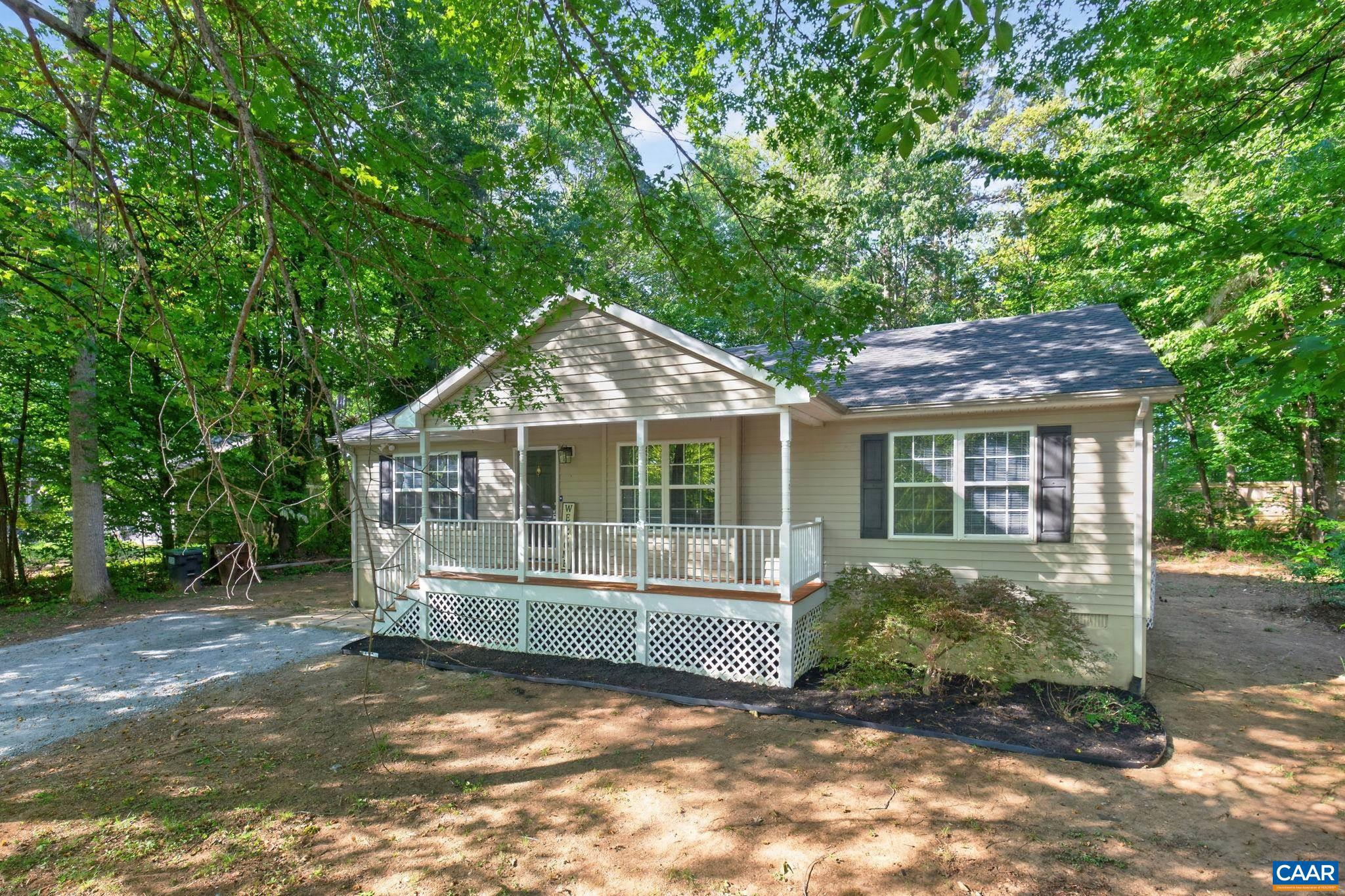 LAKE MONTICELLO - Residential