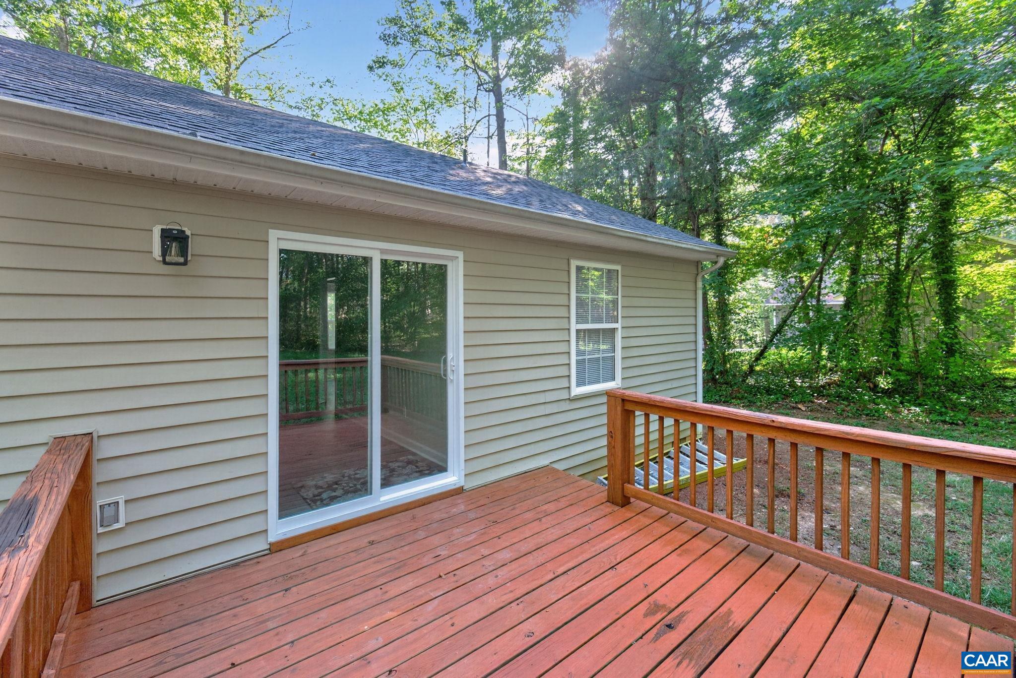 LAKE MONTICELLO - Residential