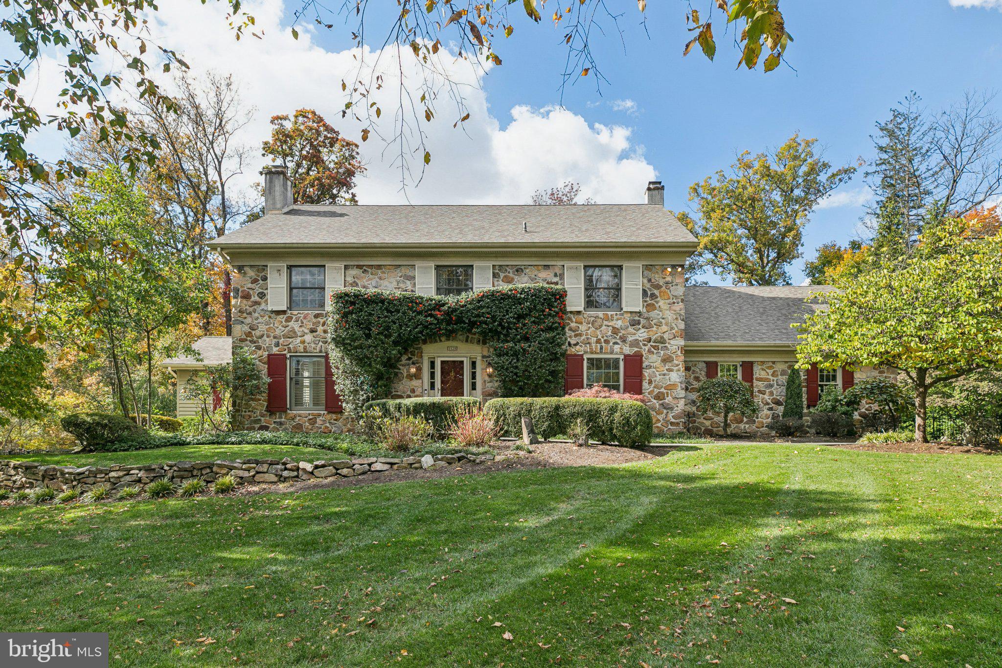 SHADY GROVE MANOR - Residential