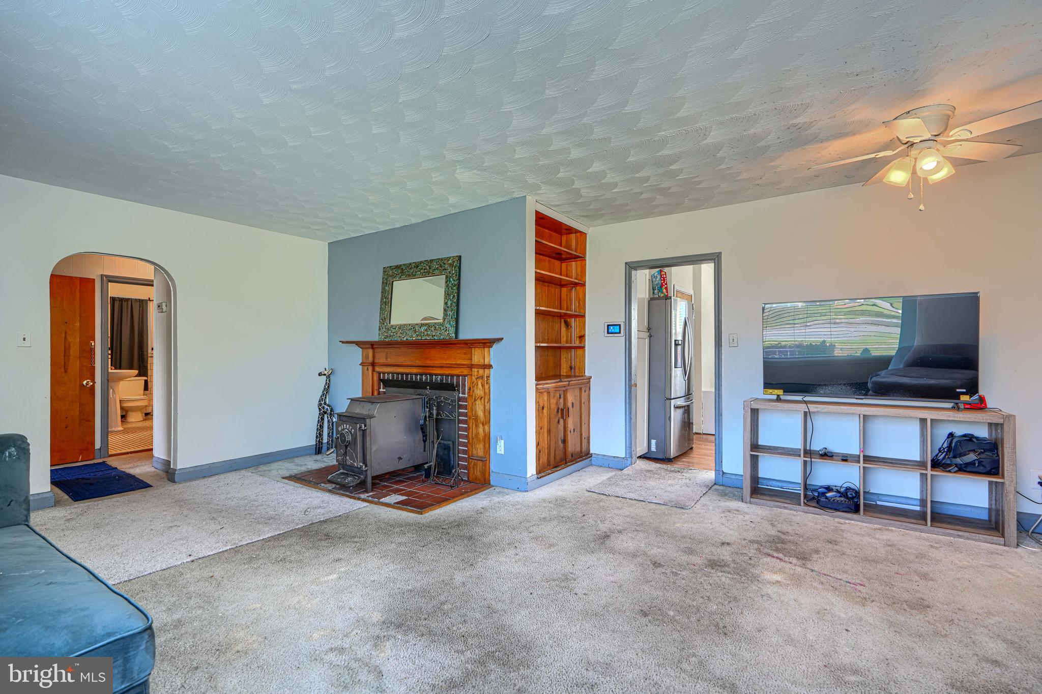 HAZELWOOD FARMS - Residential
