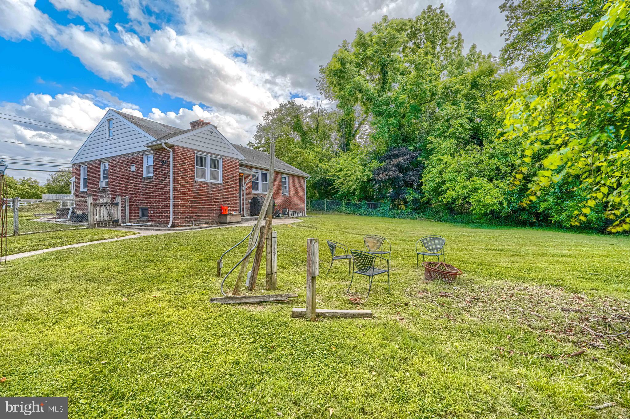 HAZELWOOD FARMS - Residential
