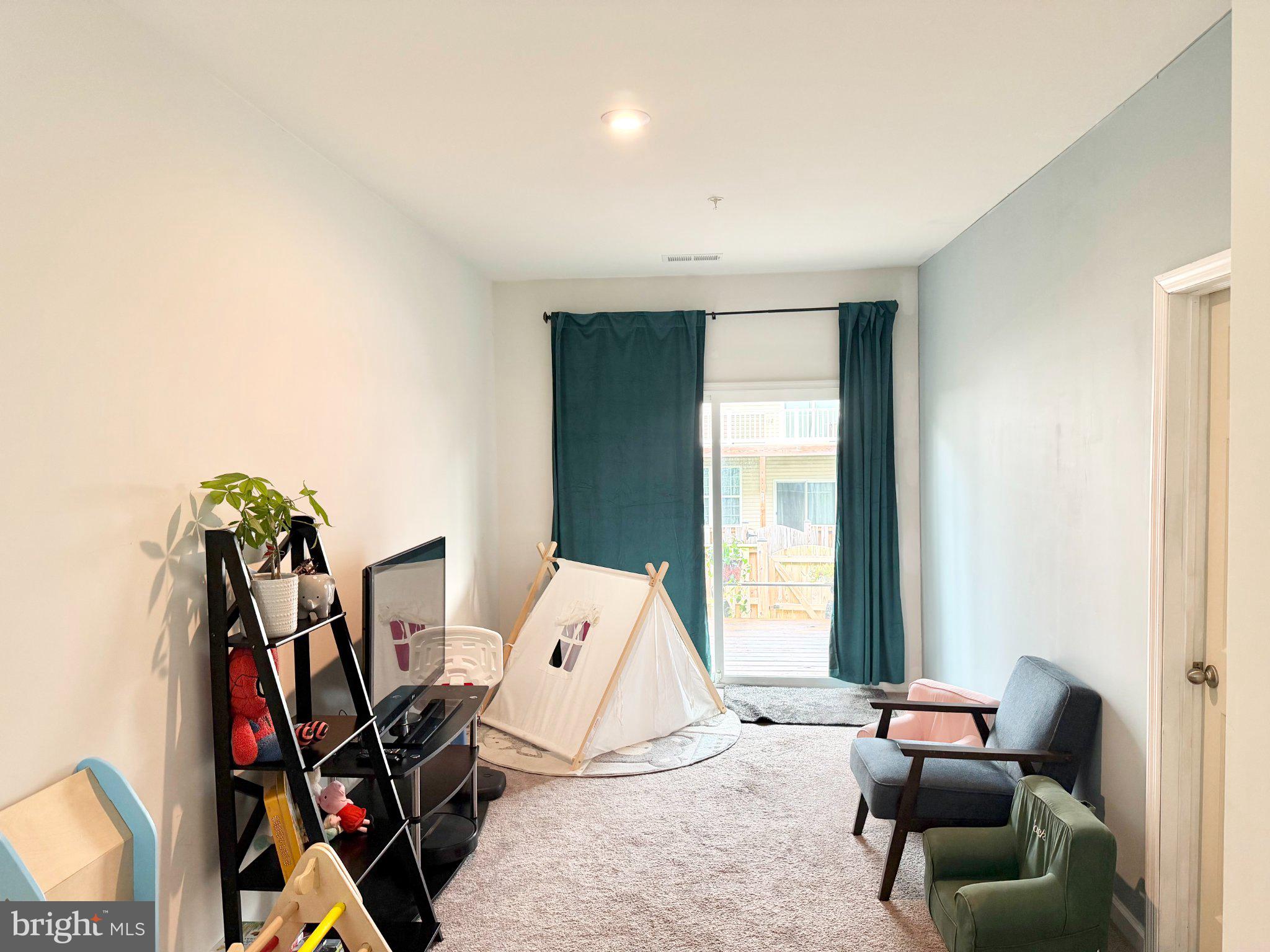 TALLYN RIDGE AT PINECLIFF PARK - Residential
