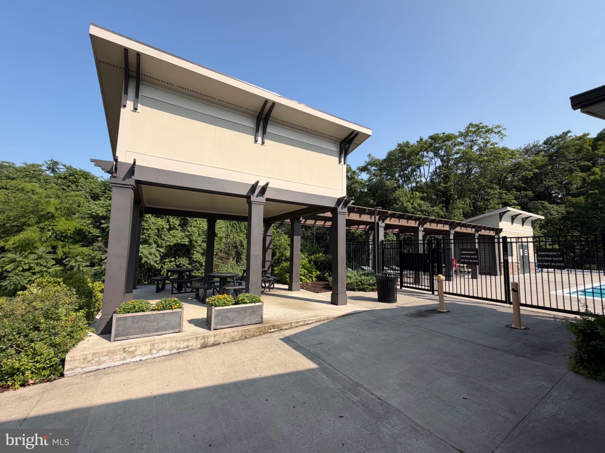 TALLYN RIDGE AT PINECLIFF PARK - Residential