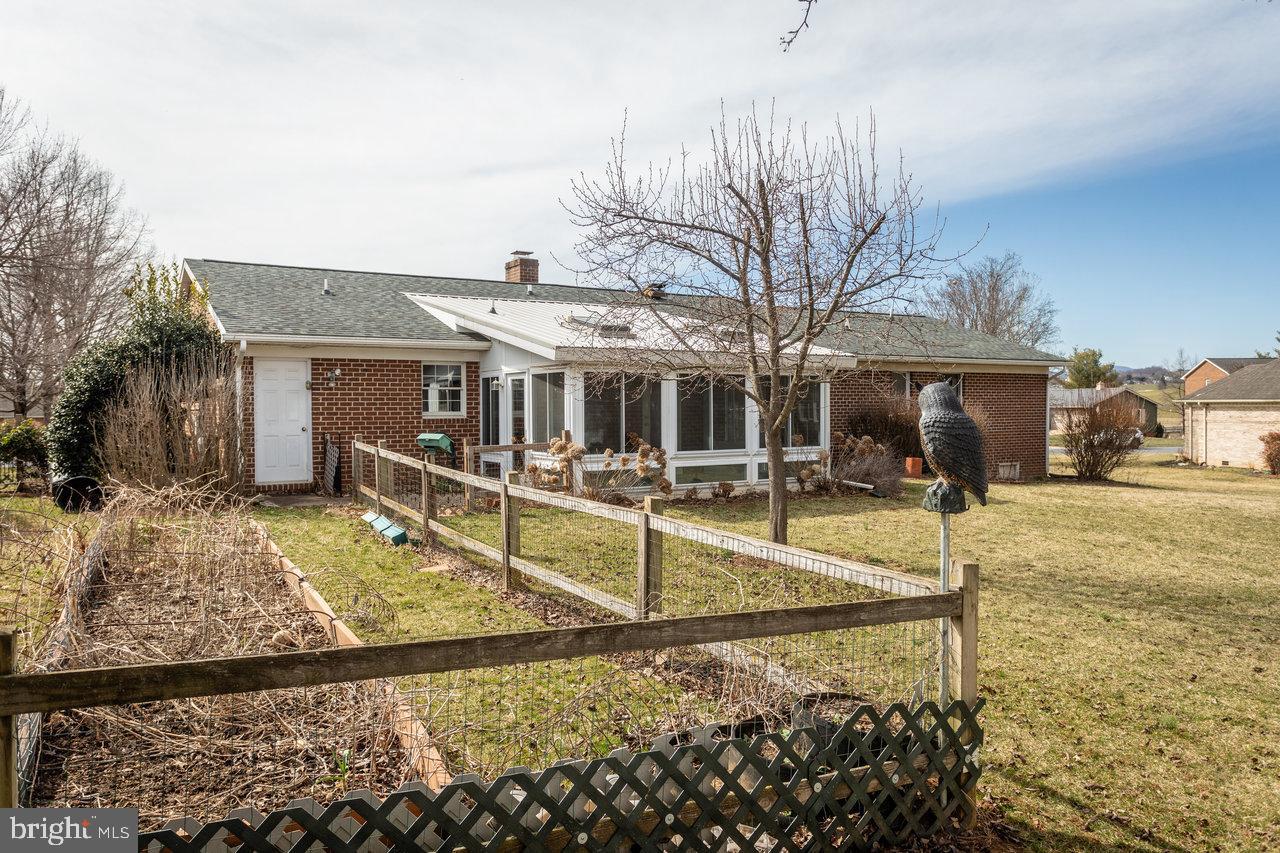 BELMONT ESTATES - Residential