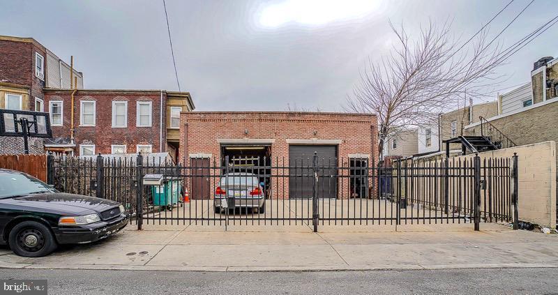 Rarely offered large private off street gated warehouse with parking. Large overhead doors with remote access 20 feet of driveway in the front and 20 feet of yard space in the rear. can be purchased with 3108 Amber for a discount.