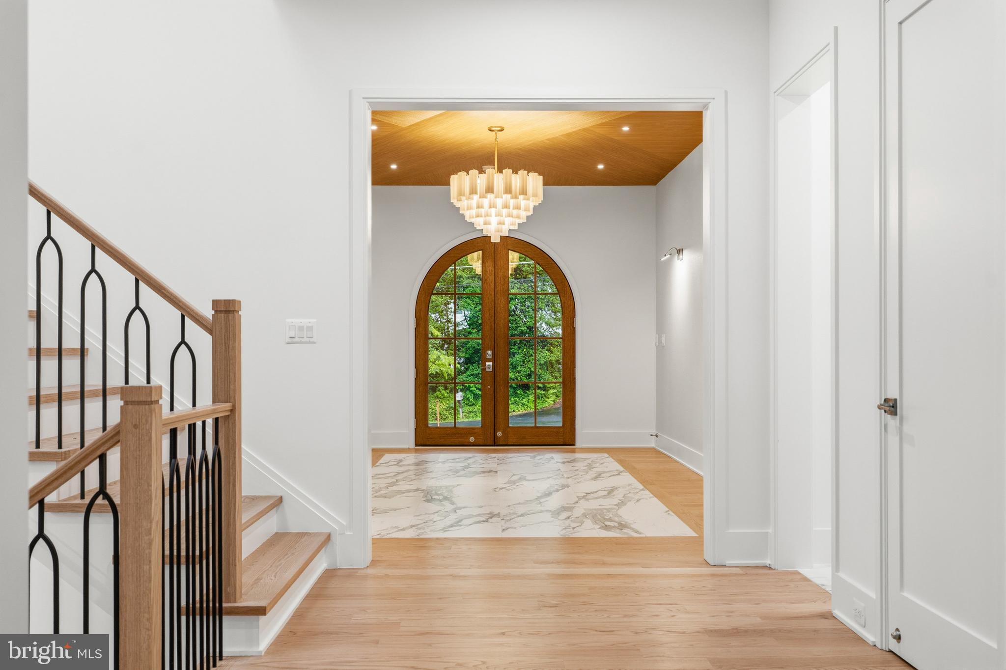 VIENNA WOODS - Residential