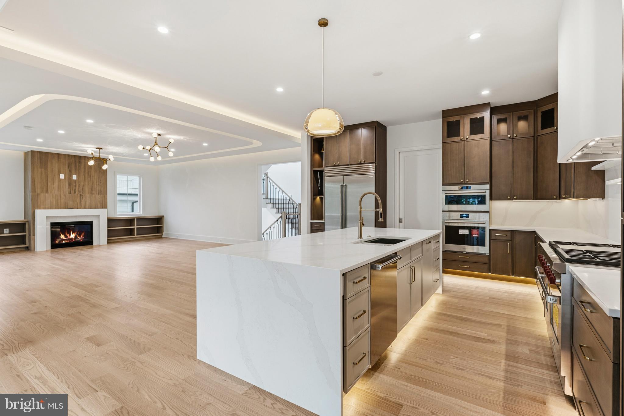 VIENNA WOODS - Residential