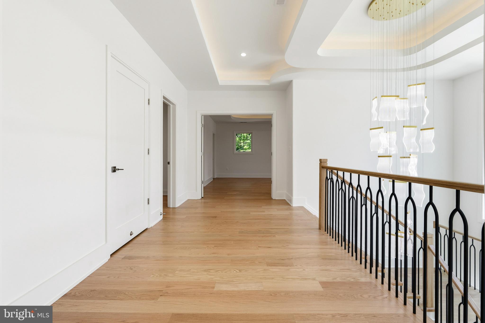 VIENNA WOODS - Residential