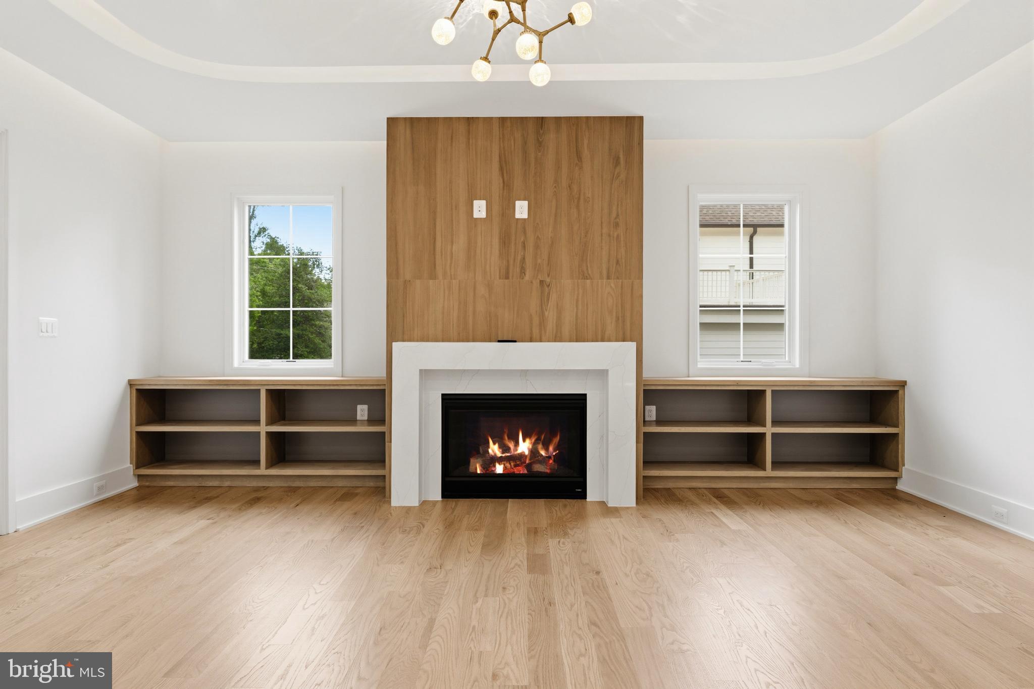 VIENNA WOODS - Residential