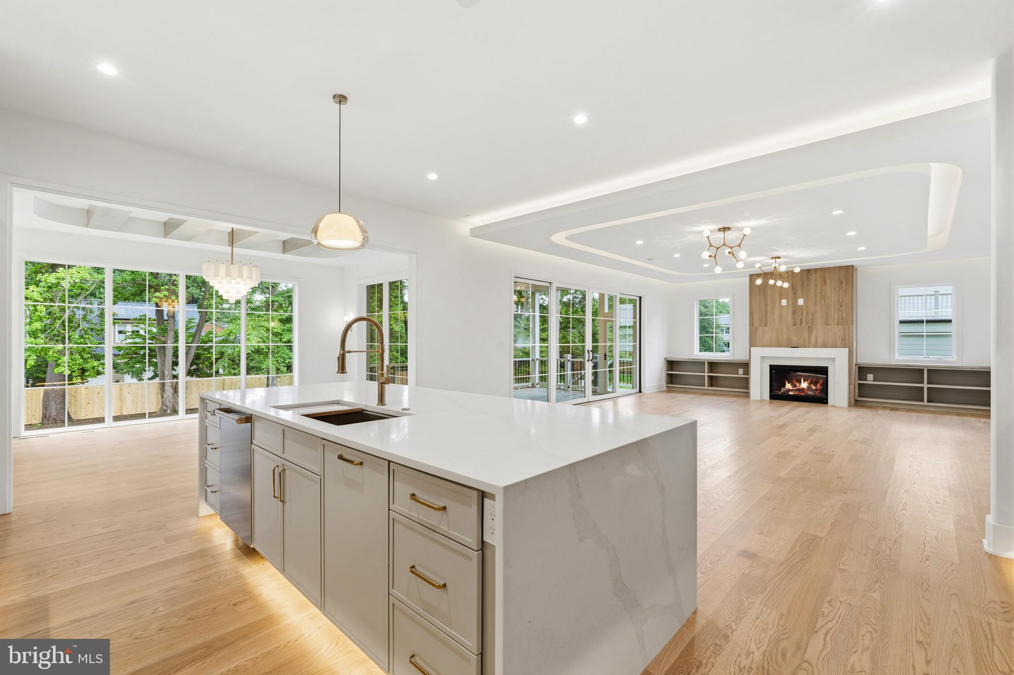 VIENNA WOODS - Residential