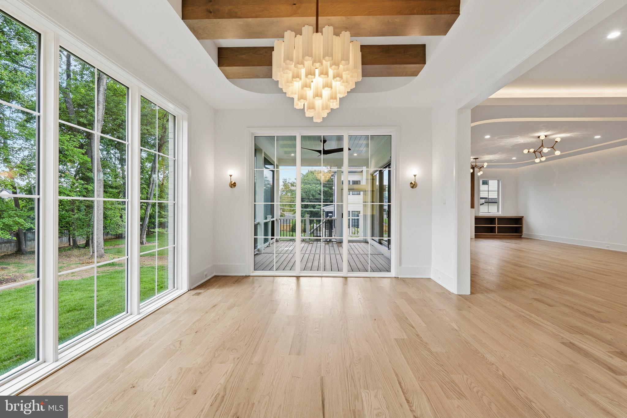 VIENNA WOODS - Residential