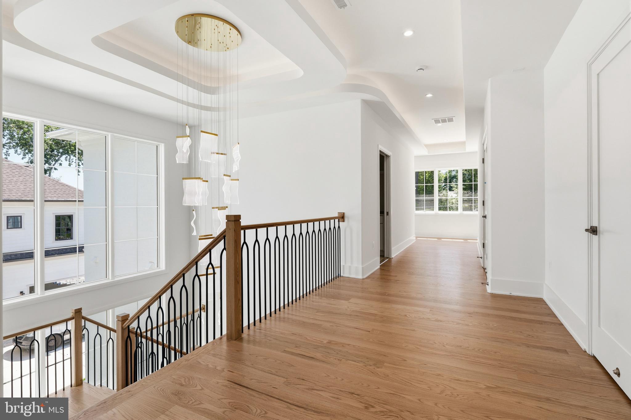 VIENNA WOODS - Residential