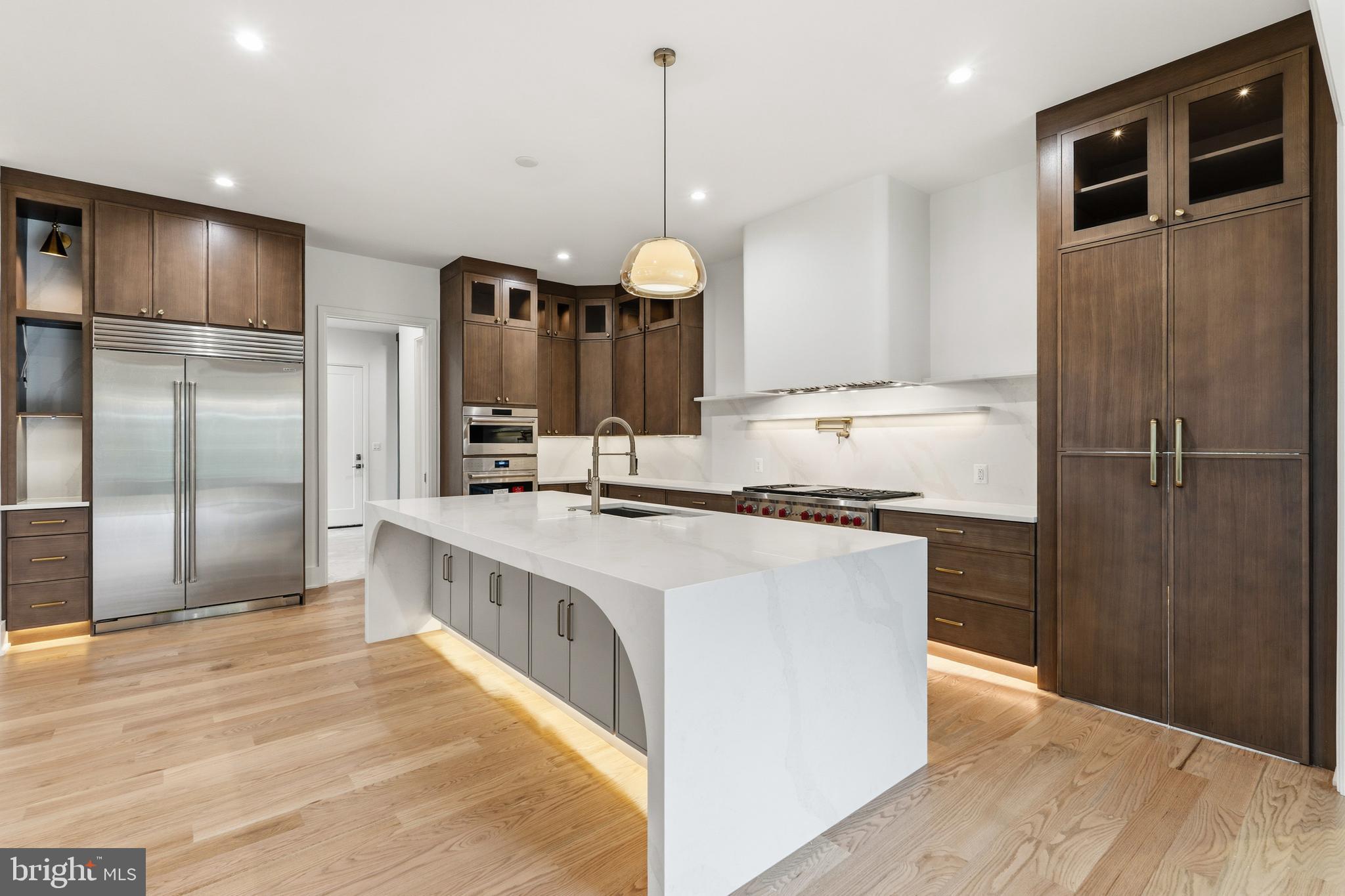 VIENNA WOODS - Residential