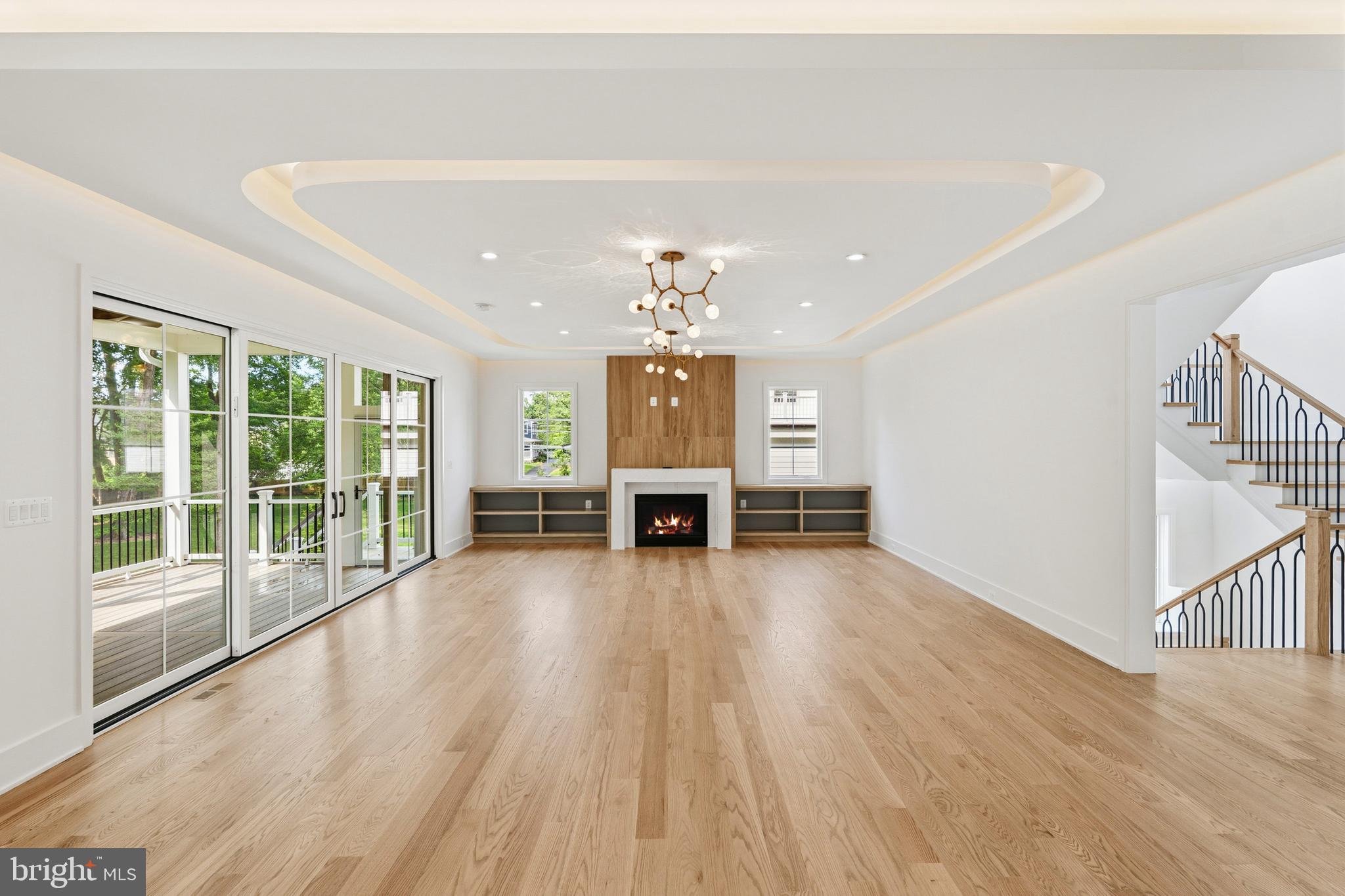 VIENNA WOODS - Residential
