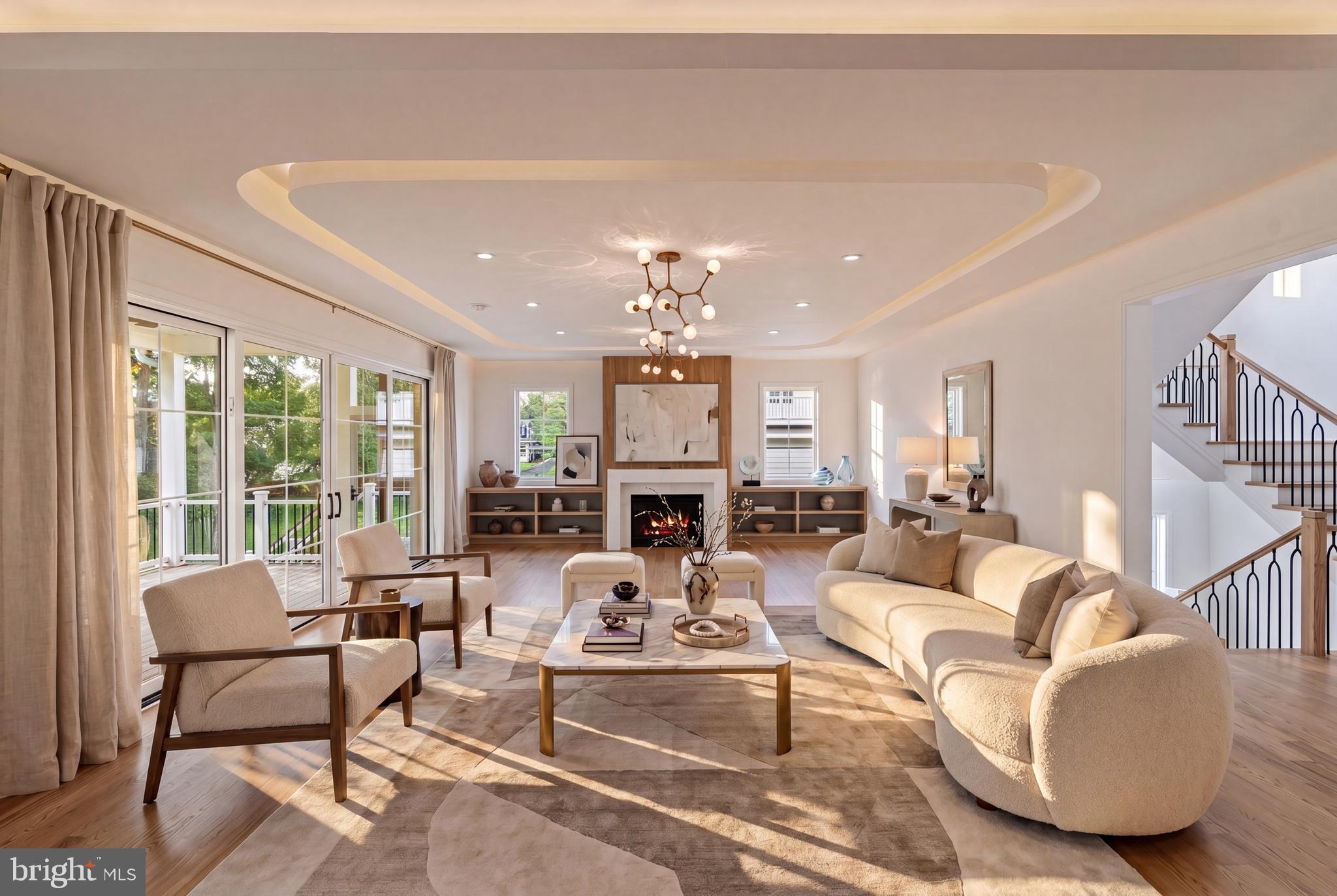VIENNA WOODS - Residential