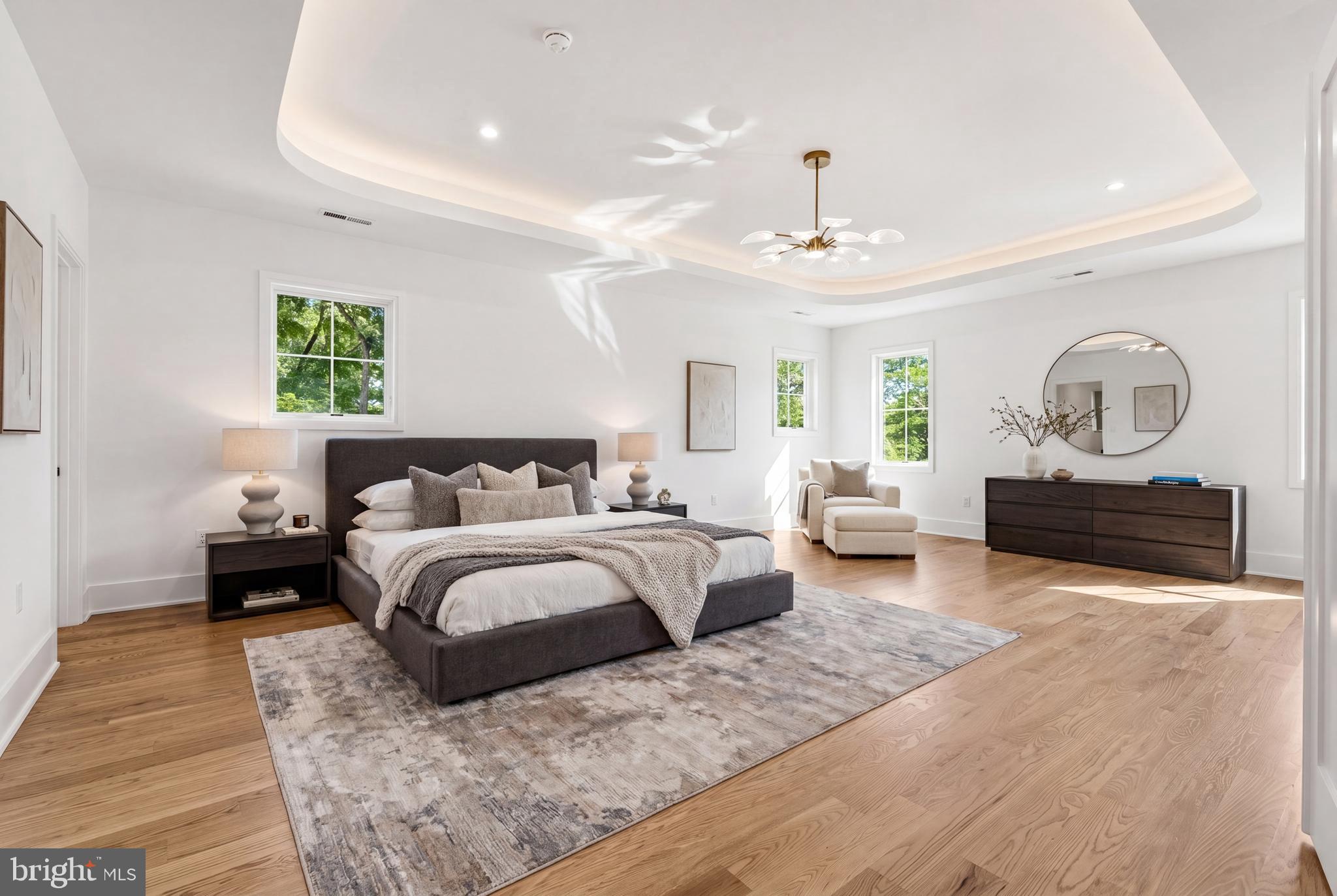 VIENNA WOODS - Residential