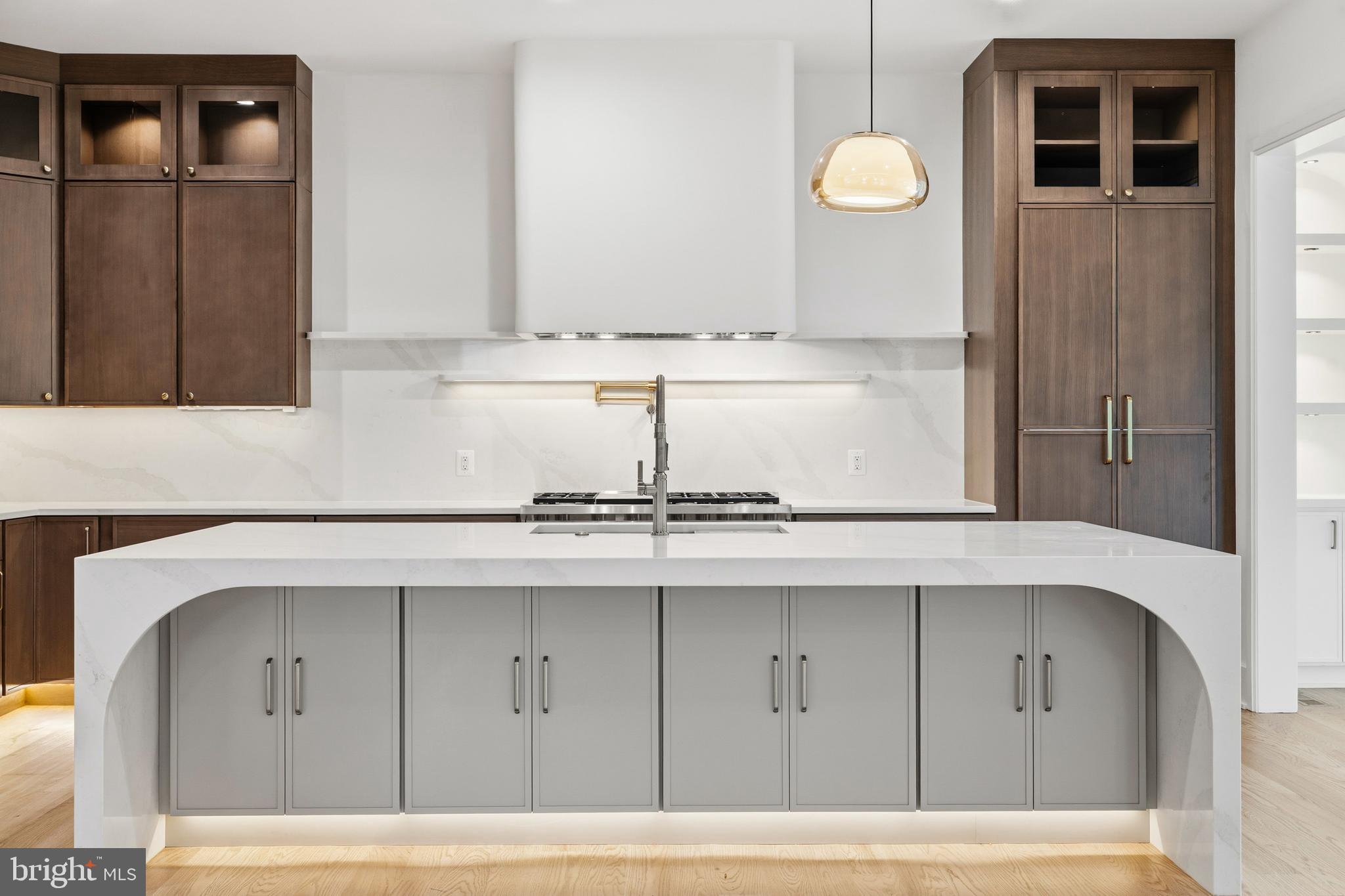 VIENNA WOODS - Residential
