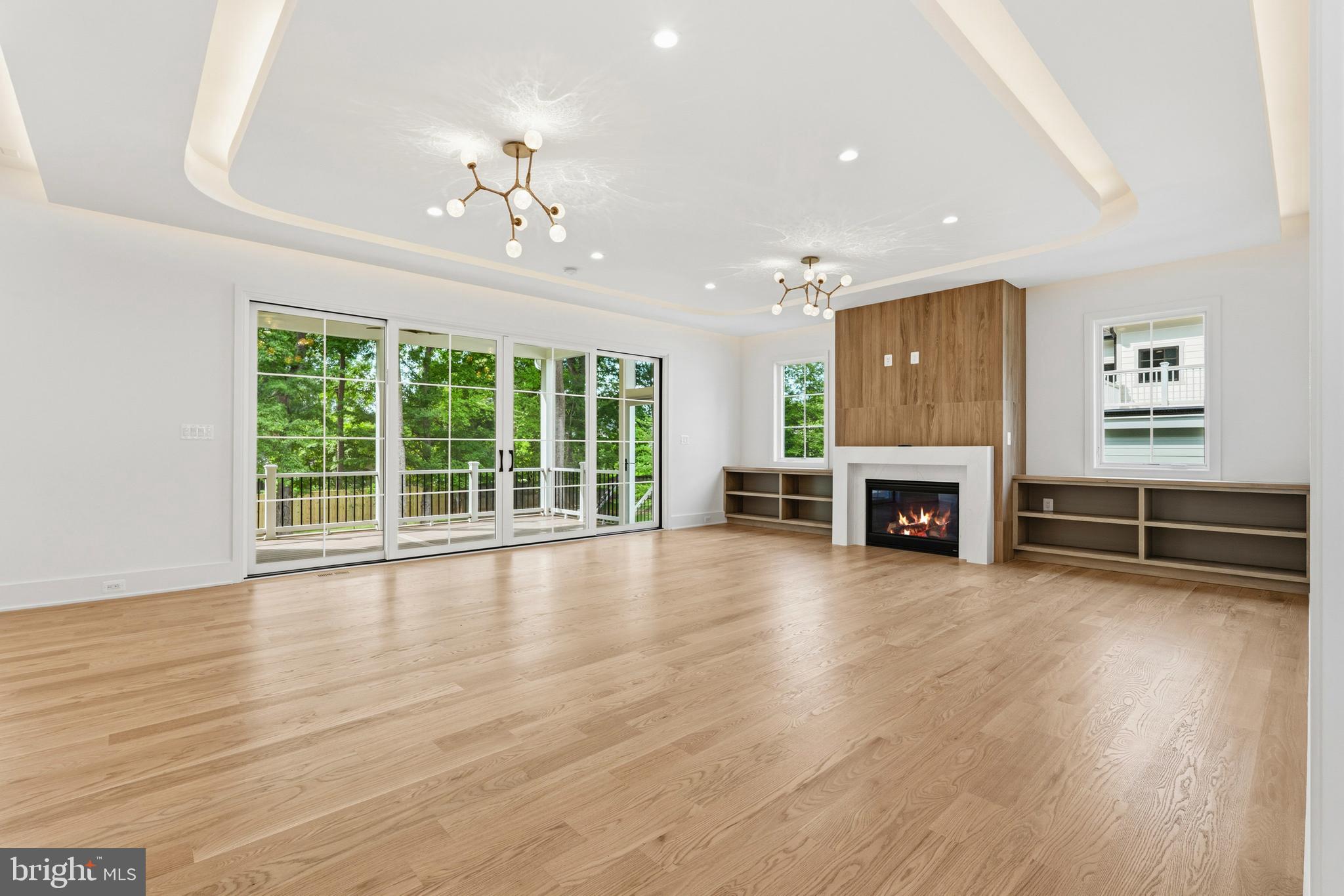 VIENNA WOODS - Residential
