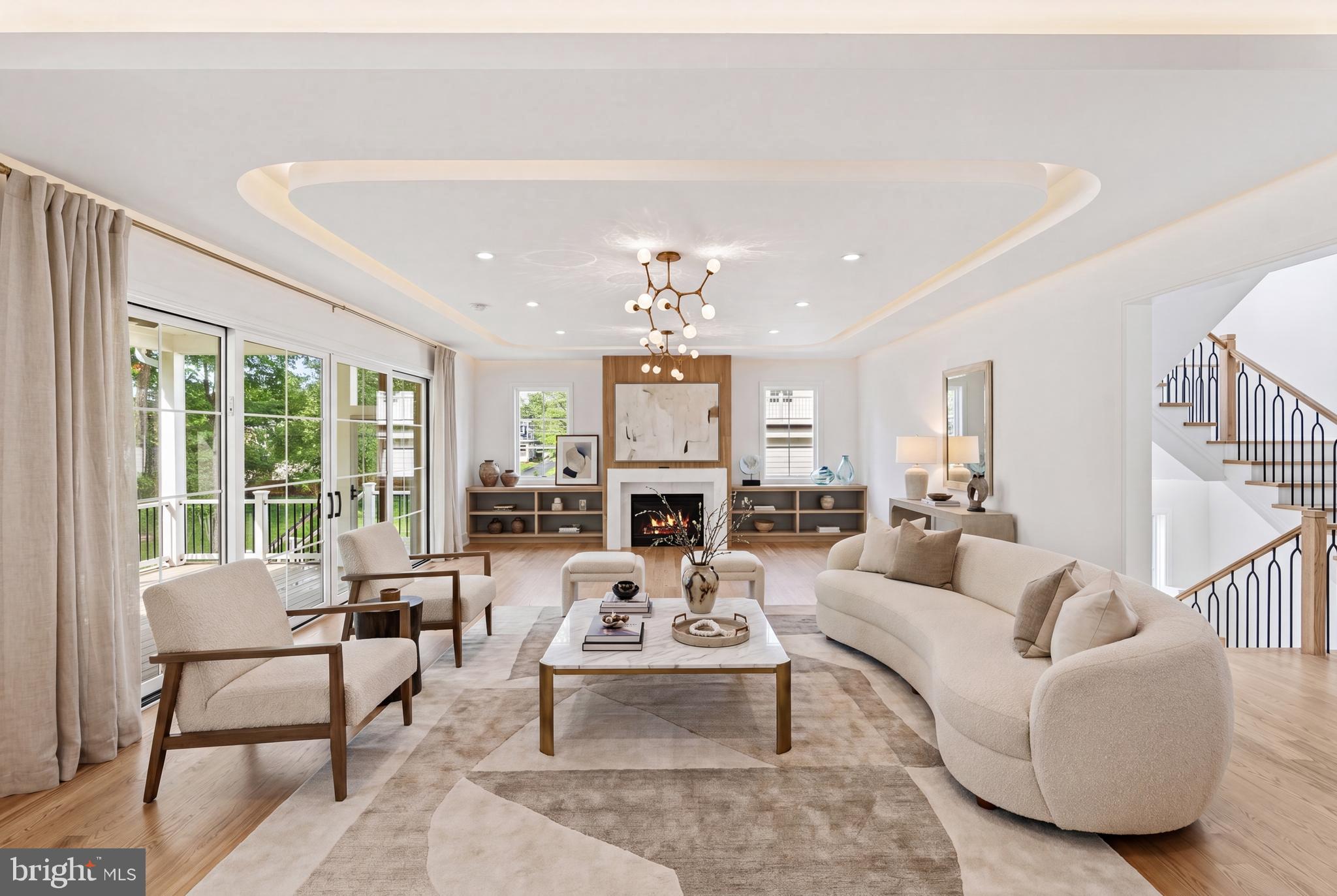 VIENNA WOODS - Residential