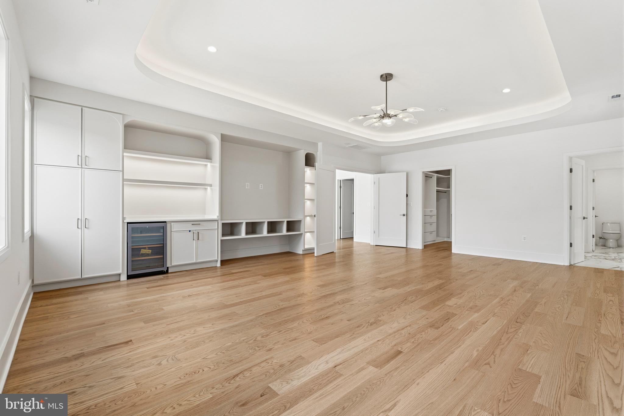 VIENNA WOODS - Residential