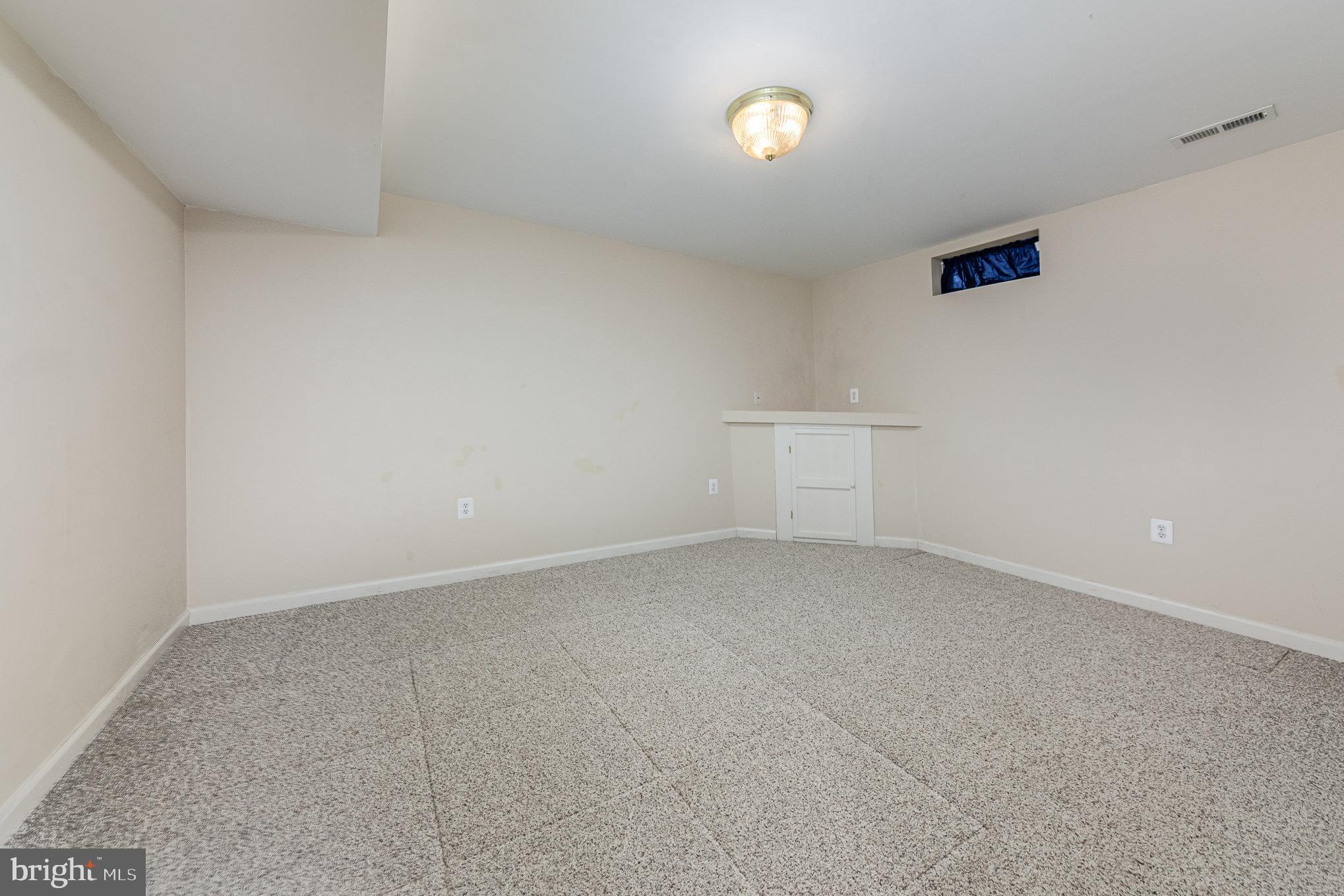 SALEM FIELDS - Residential