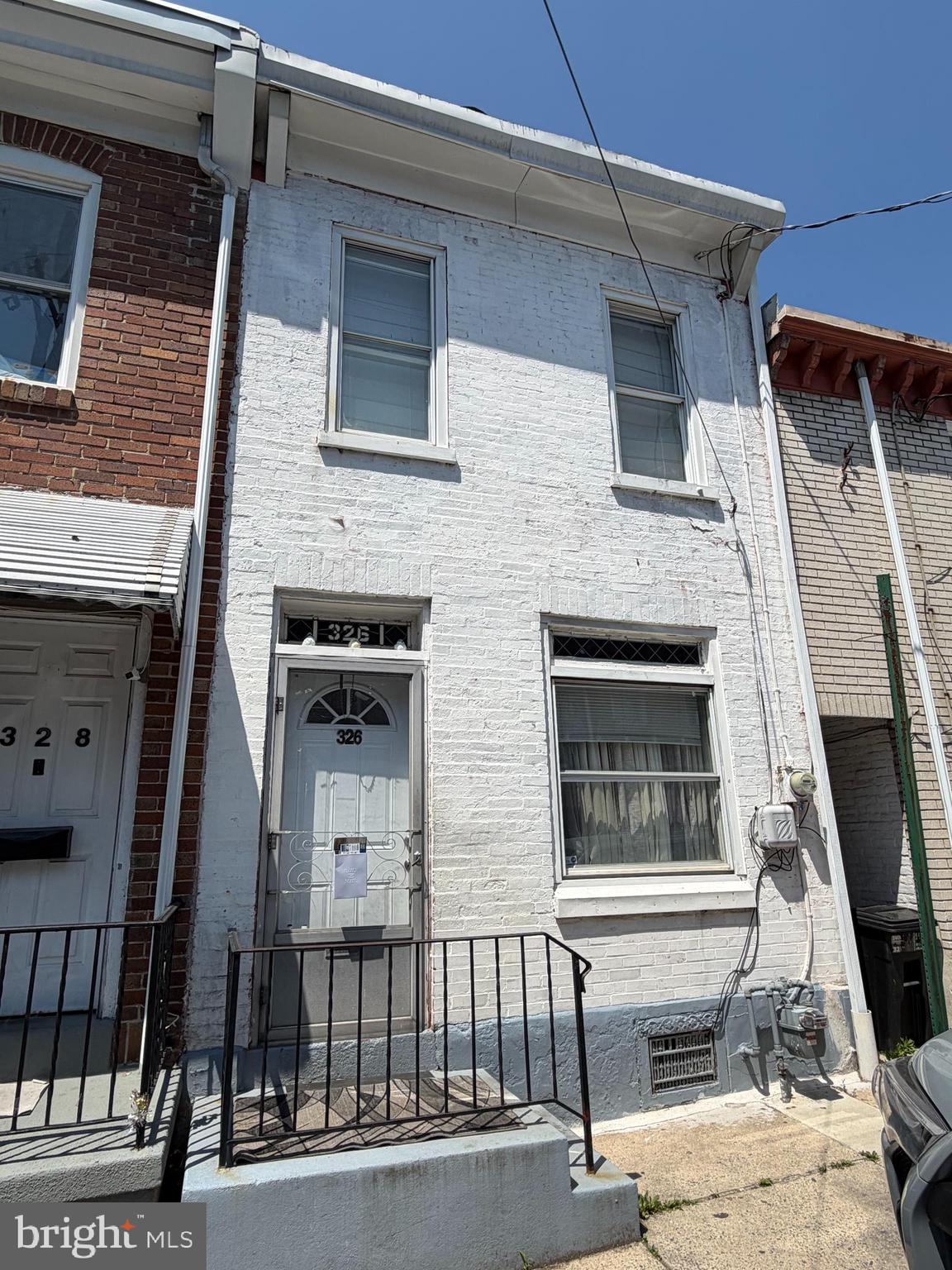WELCOME TO THIS WELL-MAINTAINED PROPERTY AND ENJOY ALL THE SPACES.
ON THE FIRST FLOOR YOU WILL FIND A SPACIOUS LIVING ROOM, IN ADDITION TO 2 DINNING ROOM AREAS, AND THE KITCHEN. YOU WILL FIND 3 BEDROOMS ON THE SECOND FLOOR, AND A HUGE FULL BATHROOM.THE 4TH BEDROOM IS ON THE 3RD FLOOR. CURRENTLY OCCUPIED BY A TENANT IN A MONTH-TO-MONTH LEASE.  THE PROPERTY IS GREAT IF YOU ARE INTERESTED IN COLLECTING RENT SINCE THE FIRST DAY, OR IT IS MOVE IN READY.