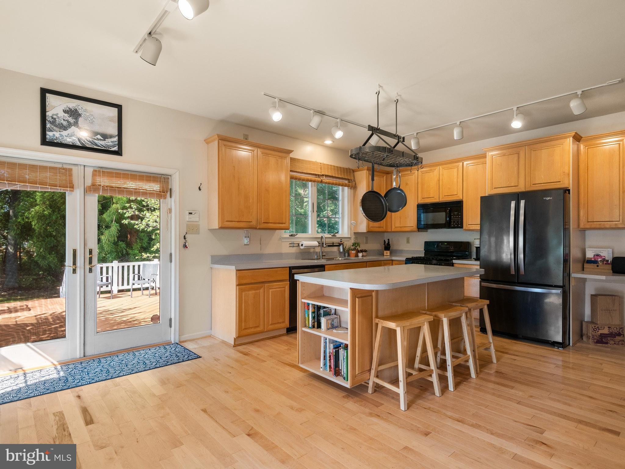 EAGLEVIEW - Residential