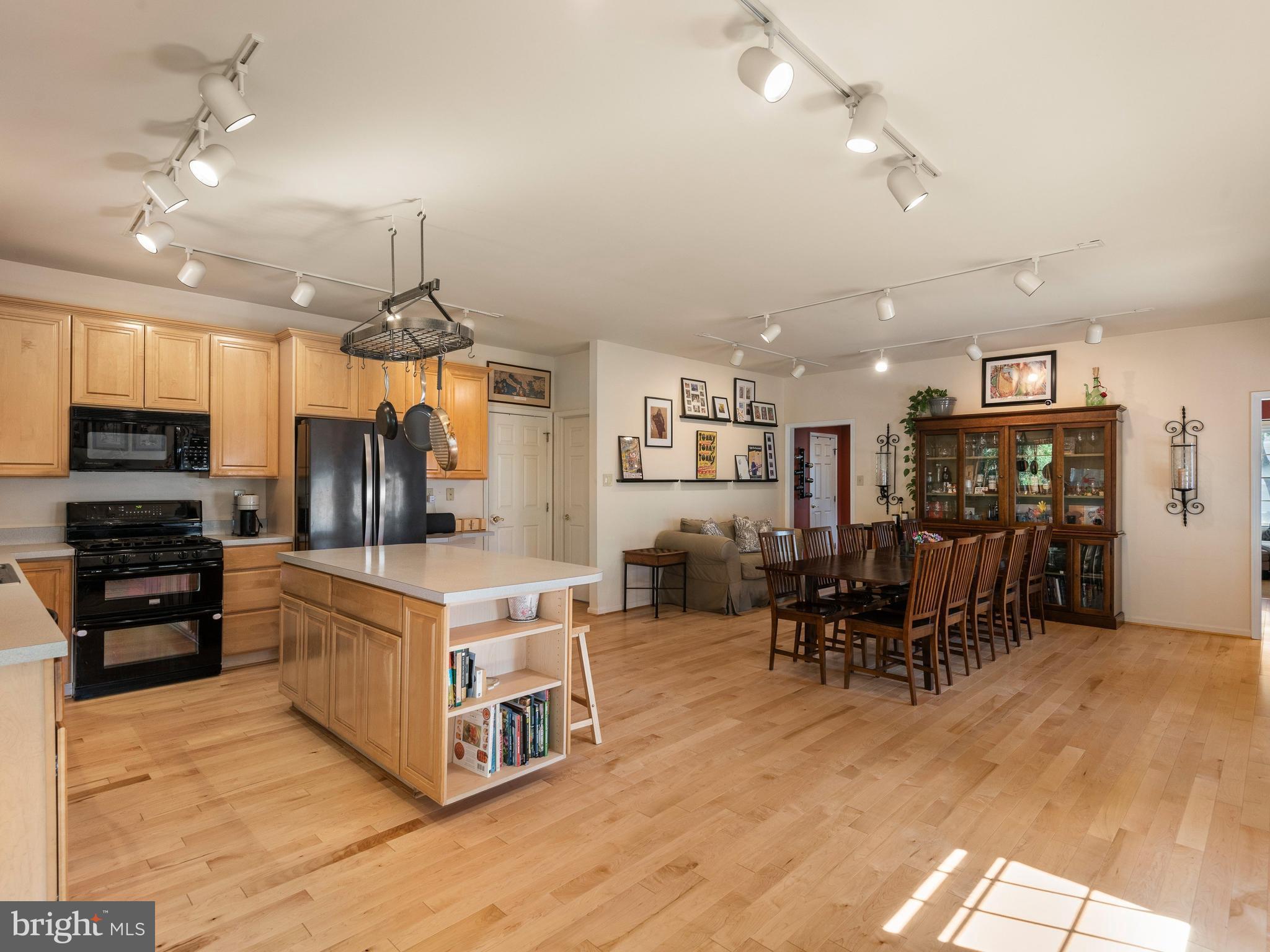 EAGLEVIEW - Residential