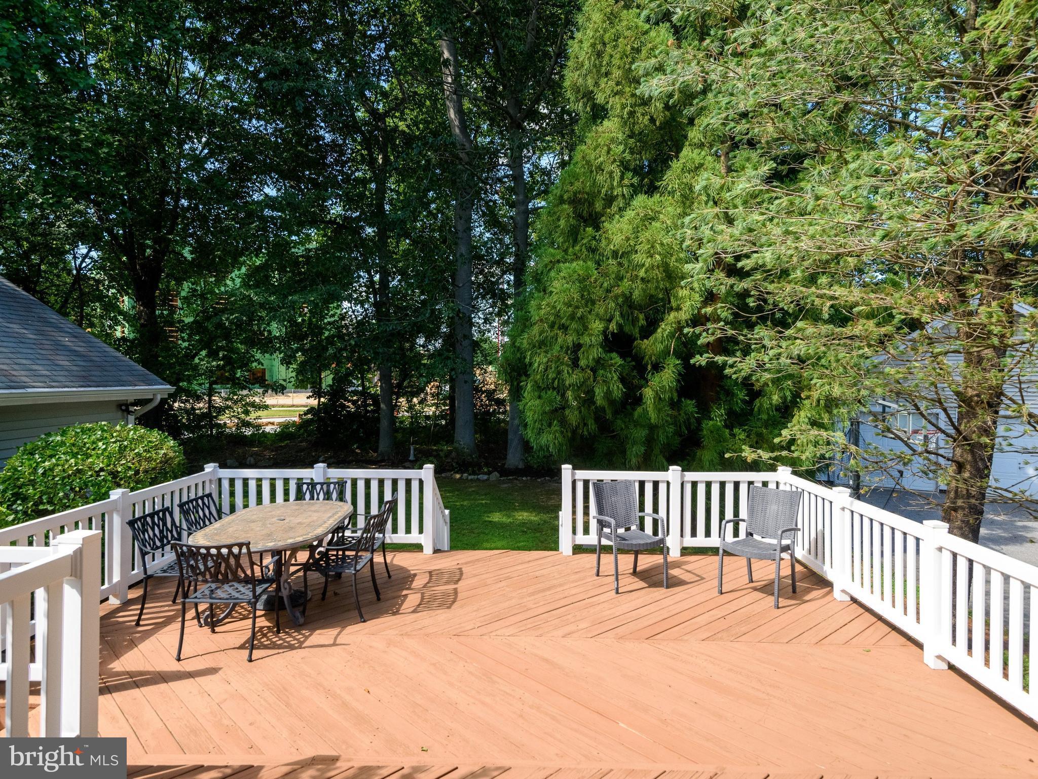 EAGLEVIEW - Residential