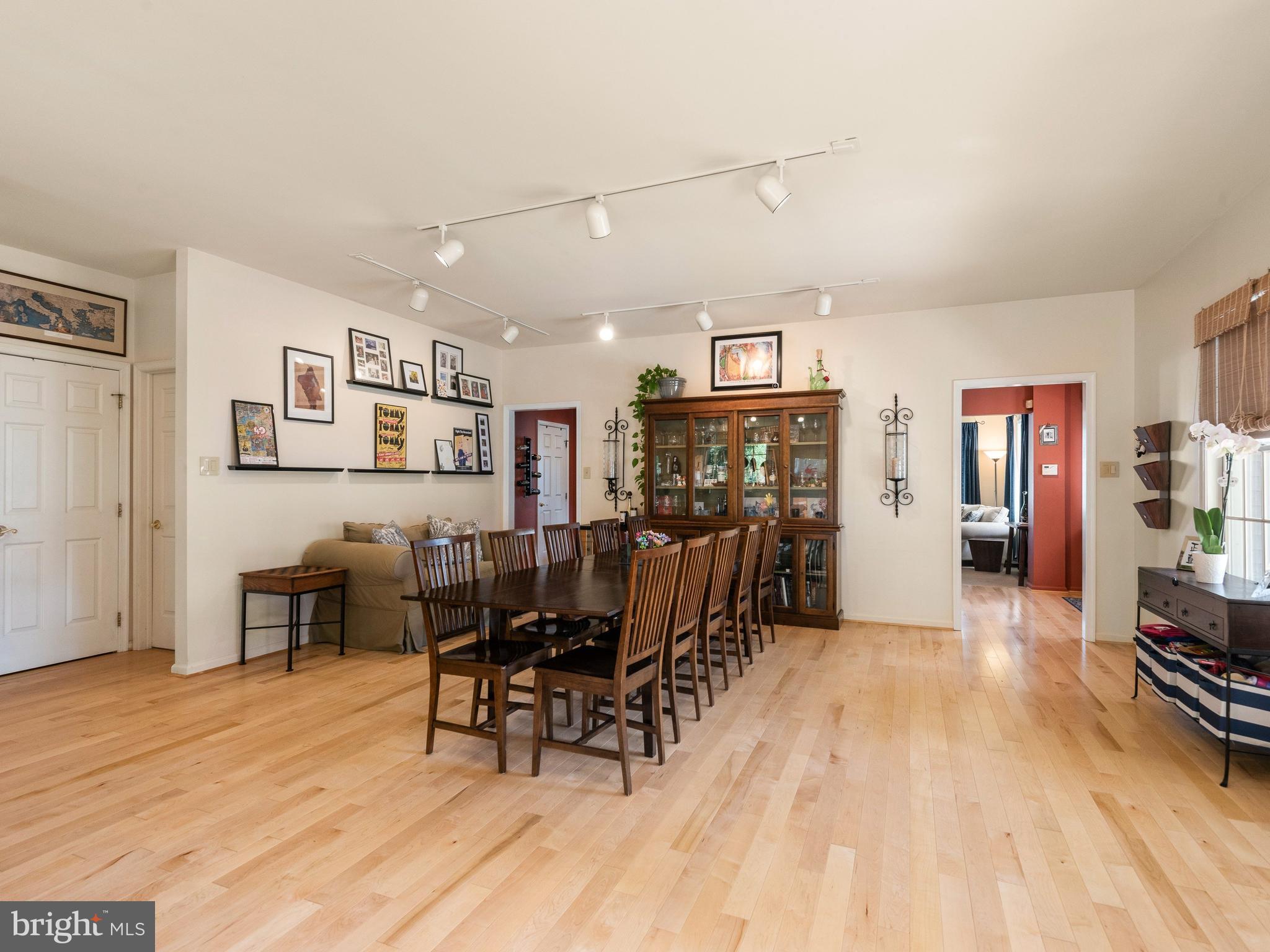 EAGLEVIEW - Residential