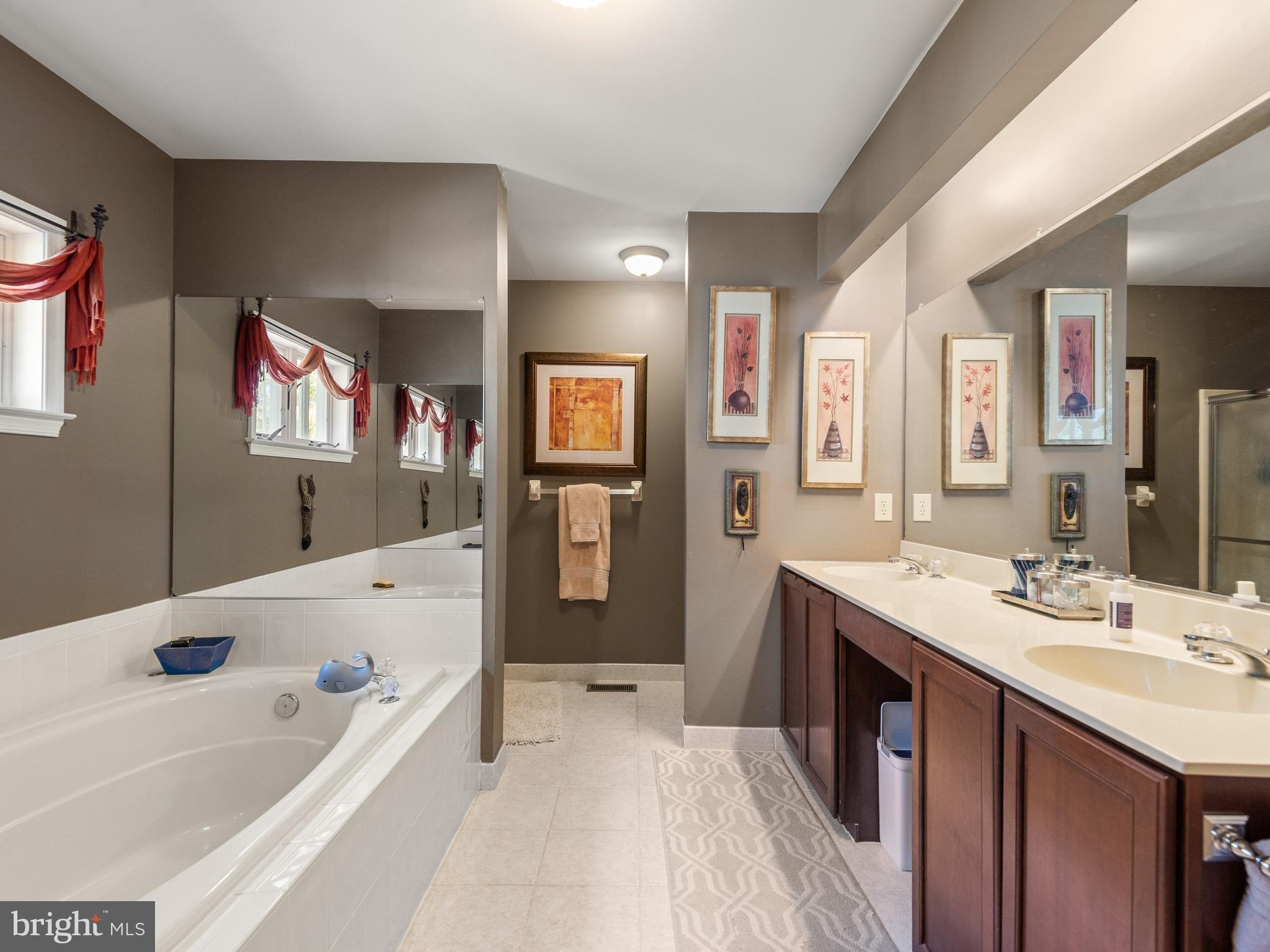 EAGLEVIEW - Residential