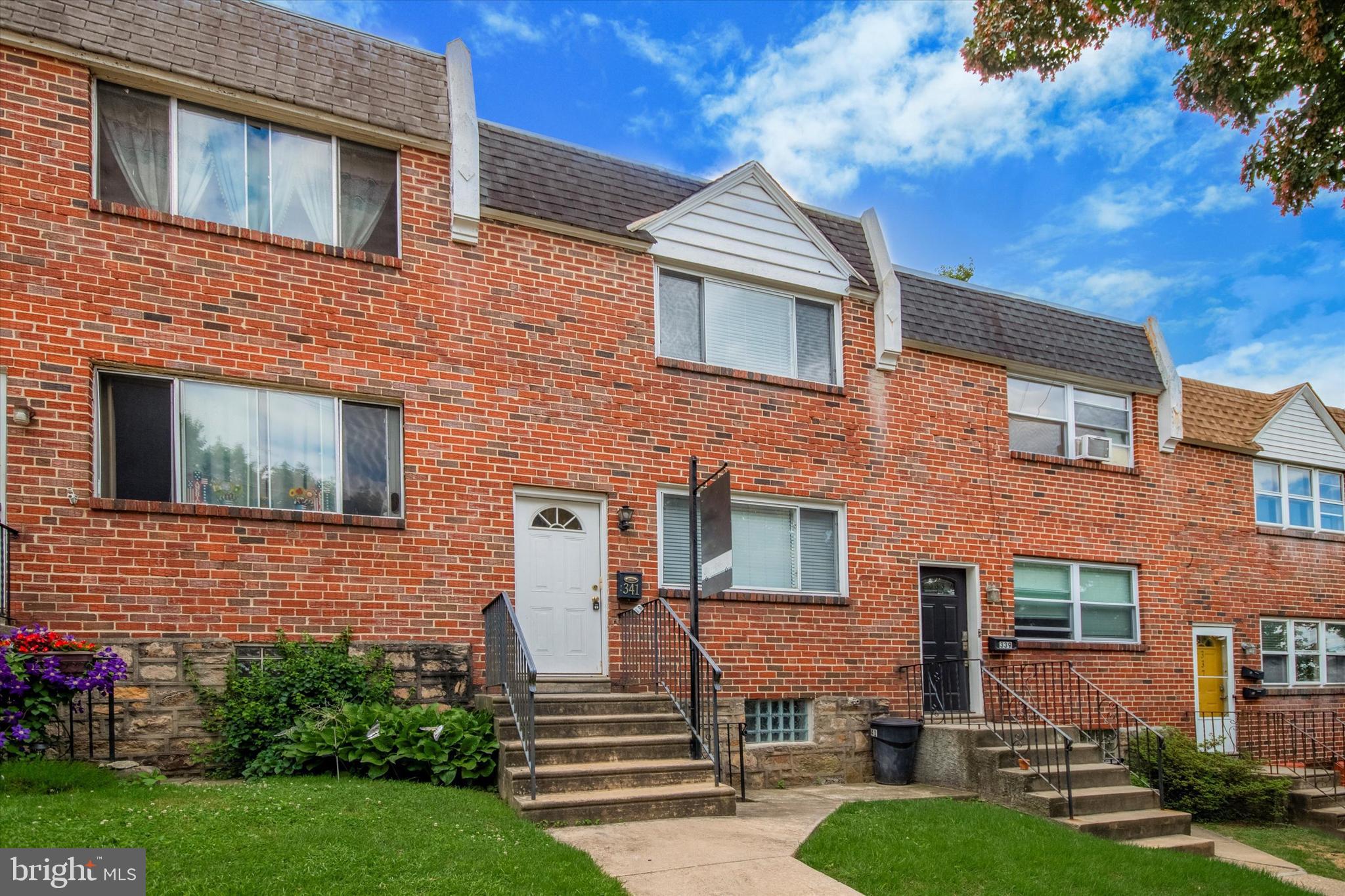 ROXBOROUGH - Residential Lease