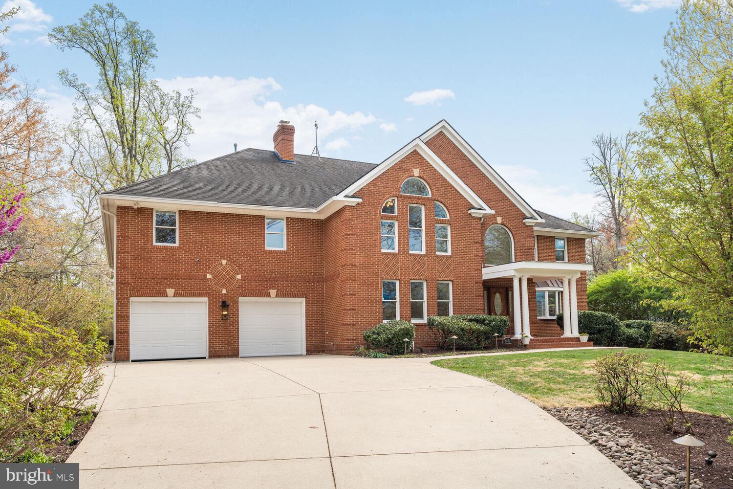 COUNTRY CLUB HILLS - Residential
