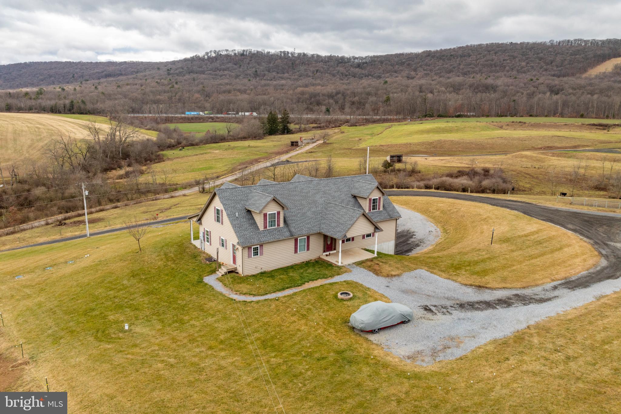PINE GROVE - Farm