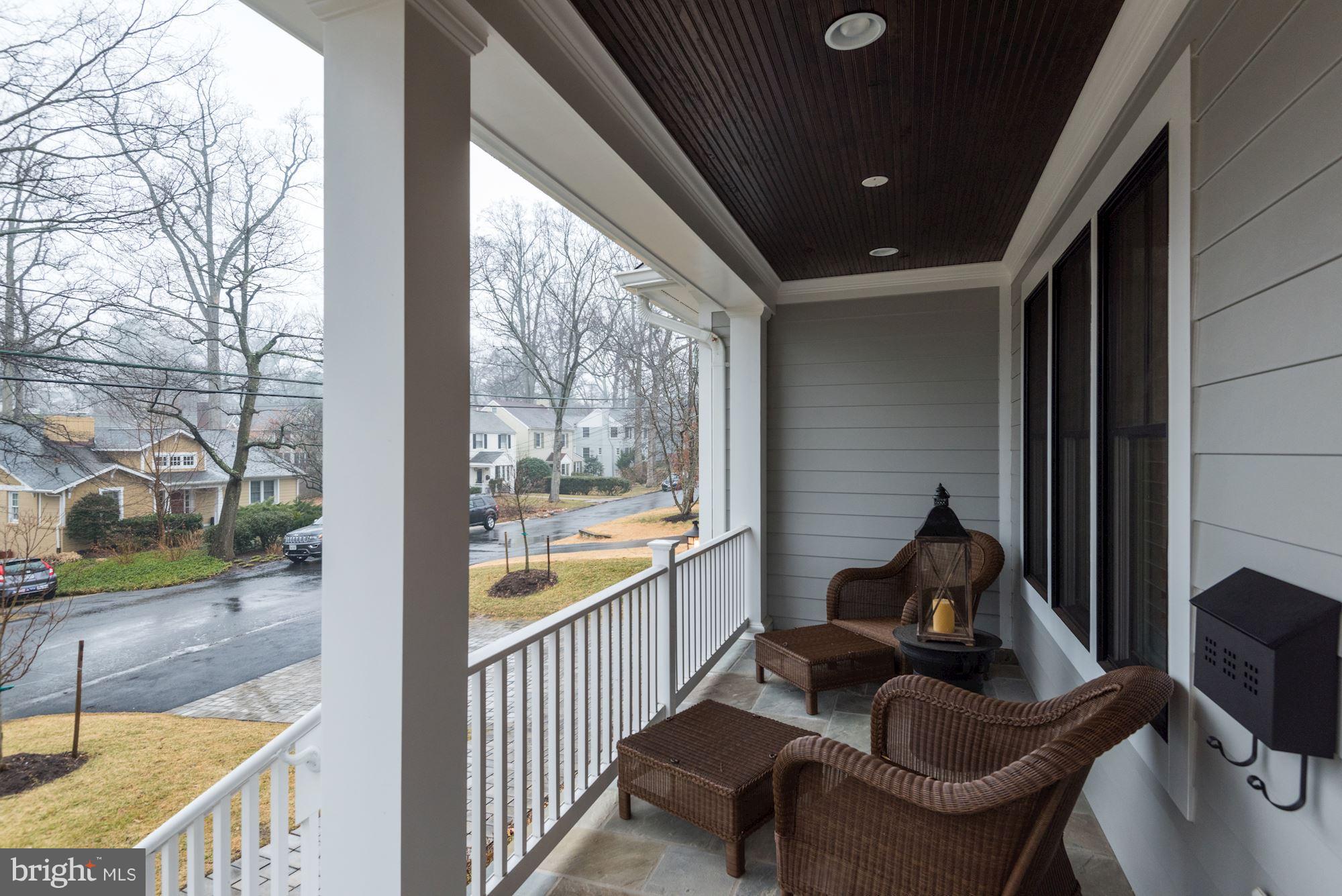 COUNTRY CLUB HILLS - Residential
