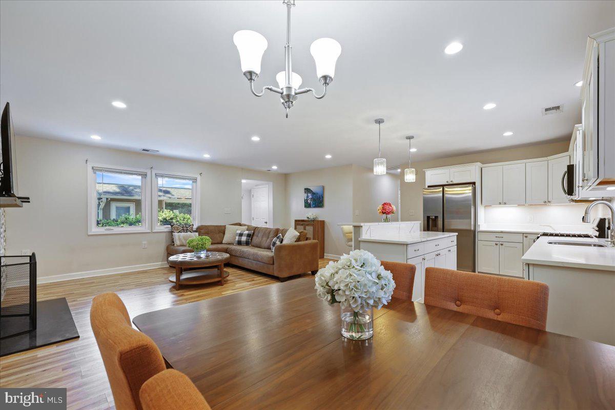 NEW HAMPSHIRE ESTATES - Residential