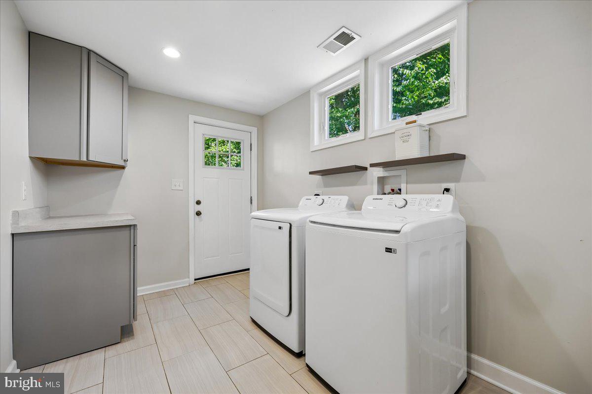 NEW HAMPSHIRE ESTATES - Residential