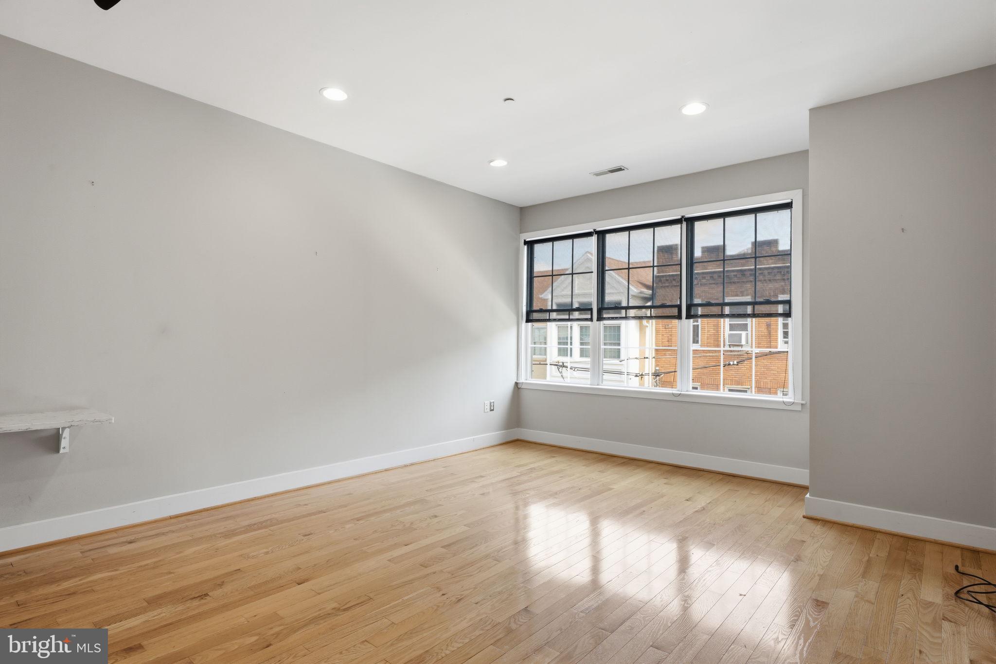 BELLA VISTA - Residential