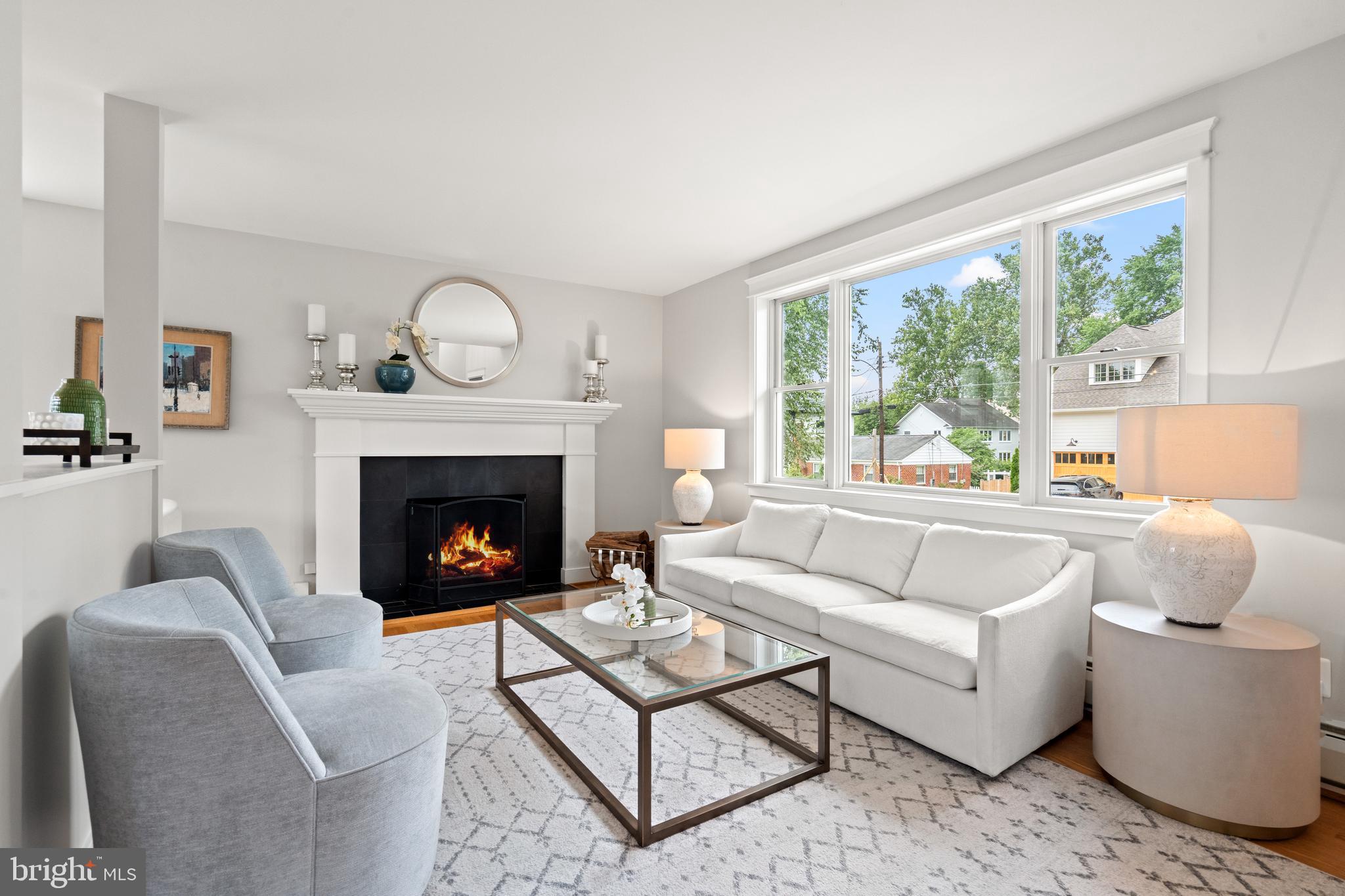 WILLIAMSBURG VILLAGE - Residential