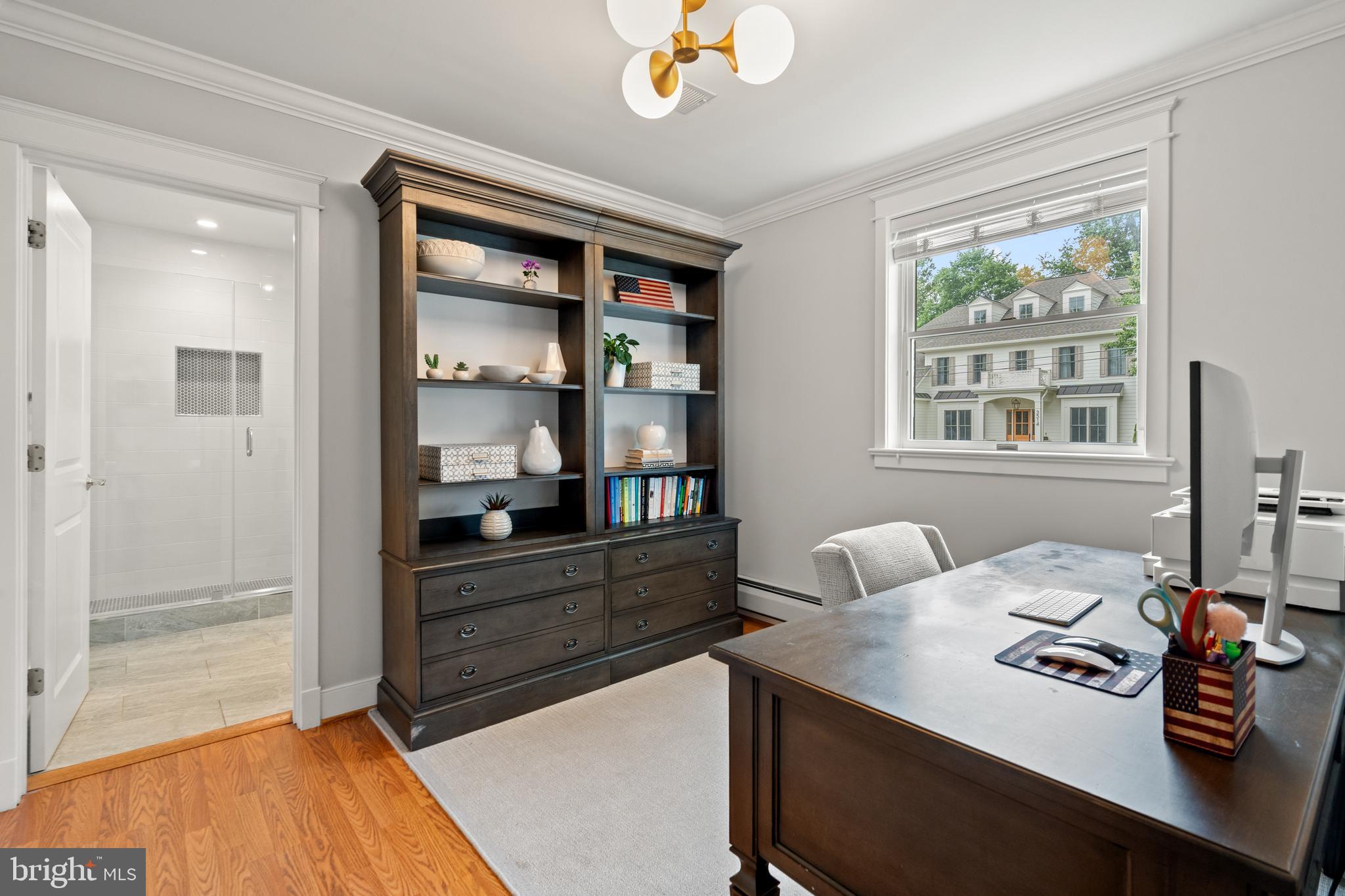 WILLIAMSBURG VILLAGE - Residential