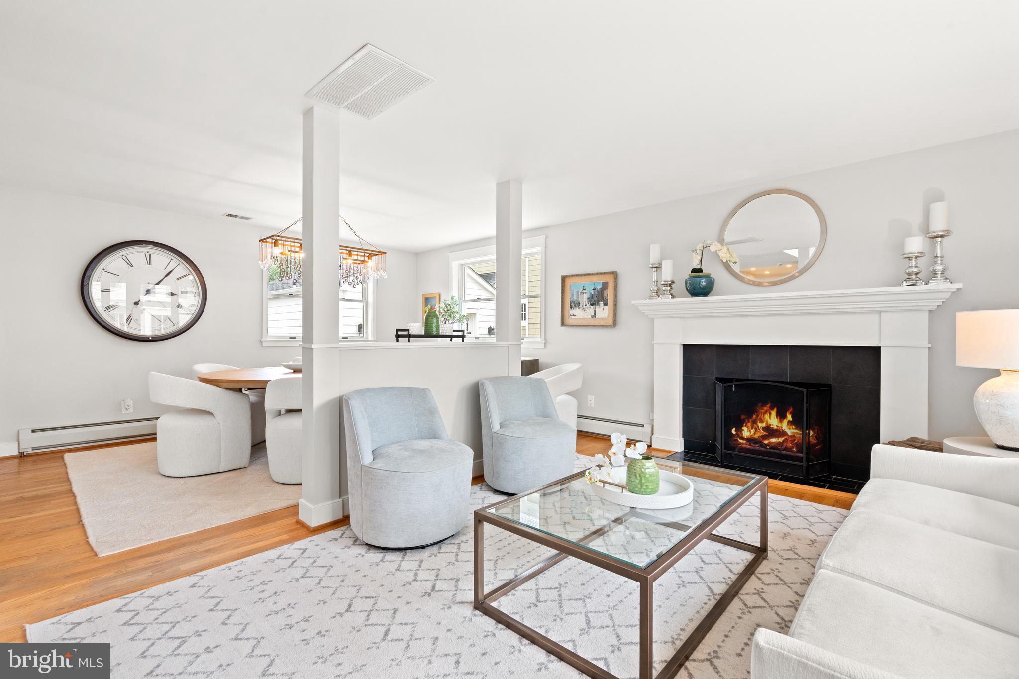 WILLIAMSBURG VILLAGE - Residential