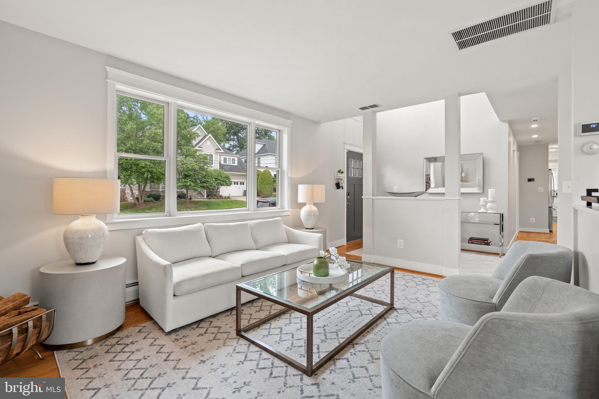 WILLIAMSBURG VILLAGE - Residential