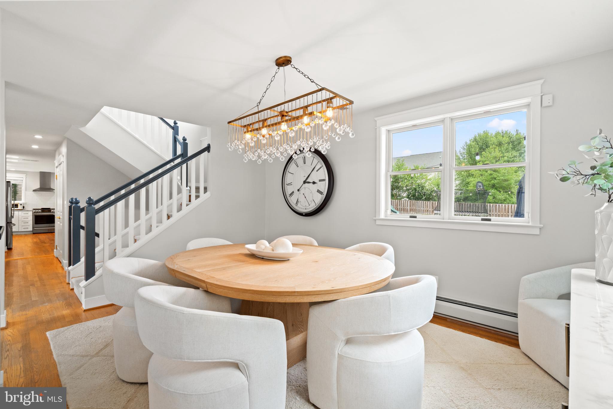 WILLIAMSBURG VILLAGE - Residential