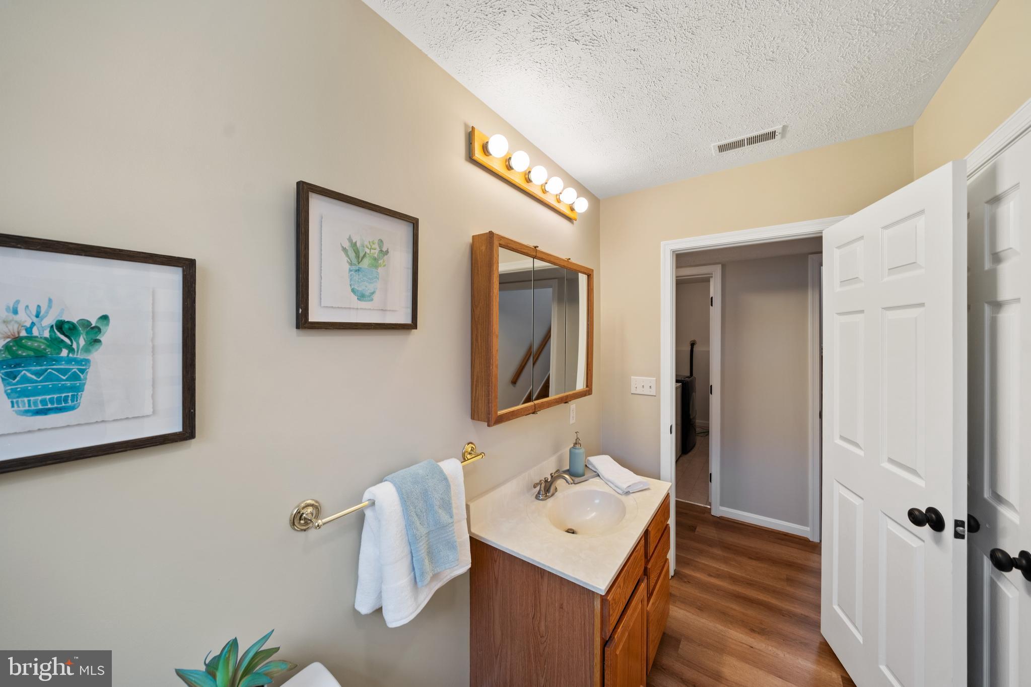 MONTGOMERYS INDEPENDENCE - Residential