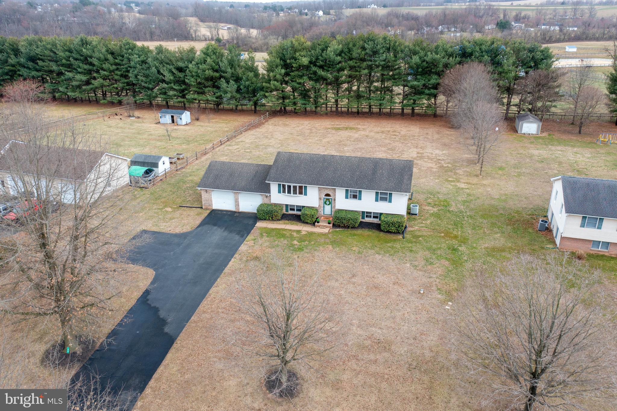 MONTGOMERYS INDEPENDENCE - Residential